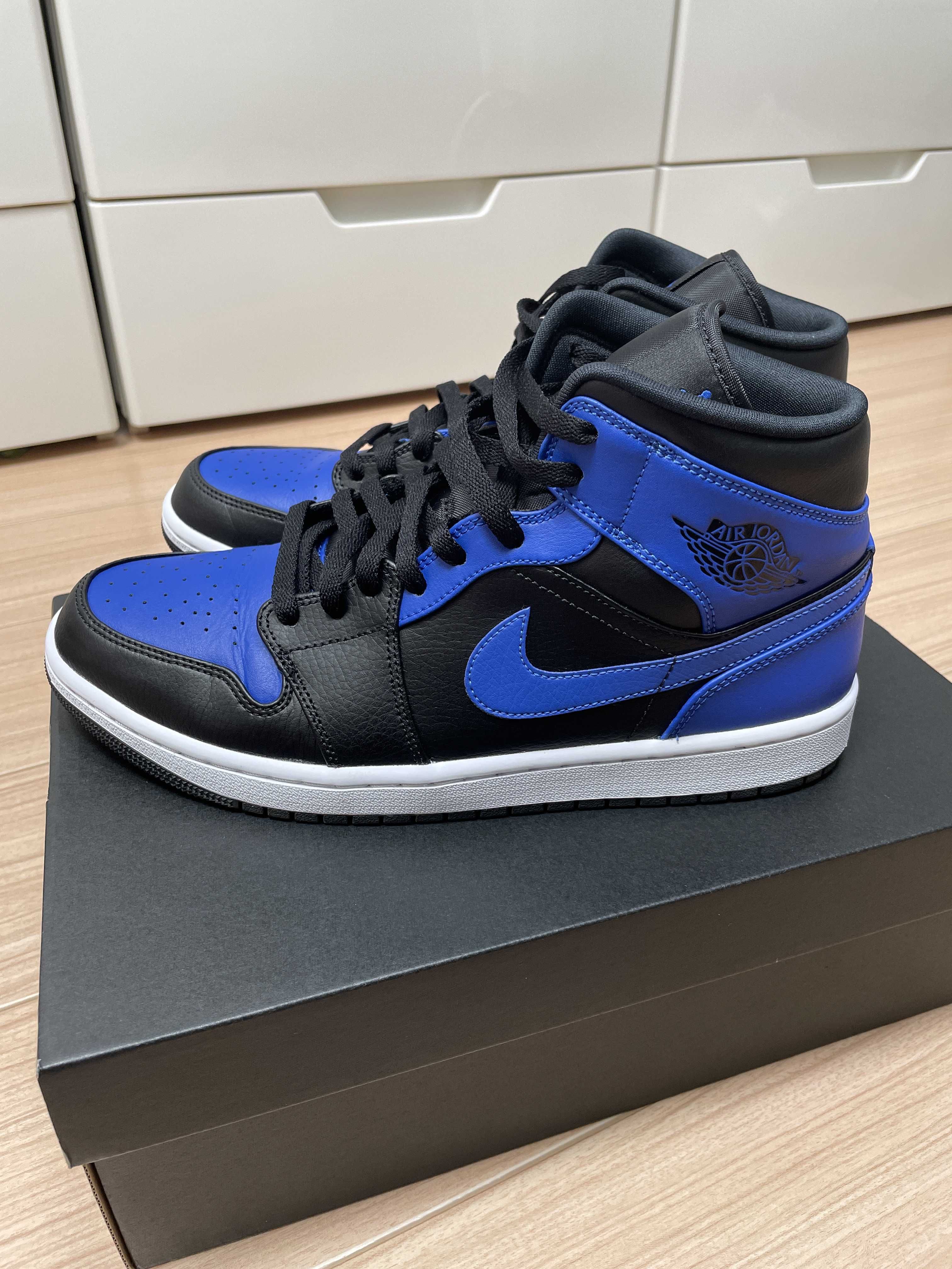 Nike Air Jordan 1 Mid "Hyper Royal"