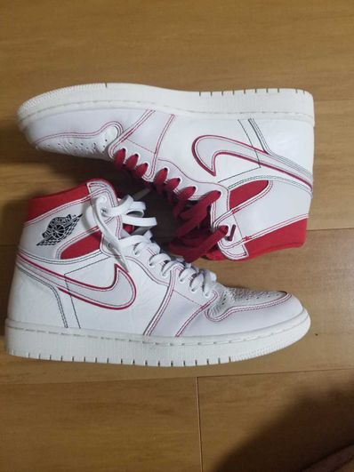 Nike Air Jordan 1 Retro High OG "Sail/University Red"