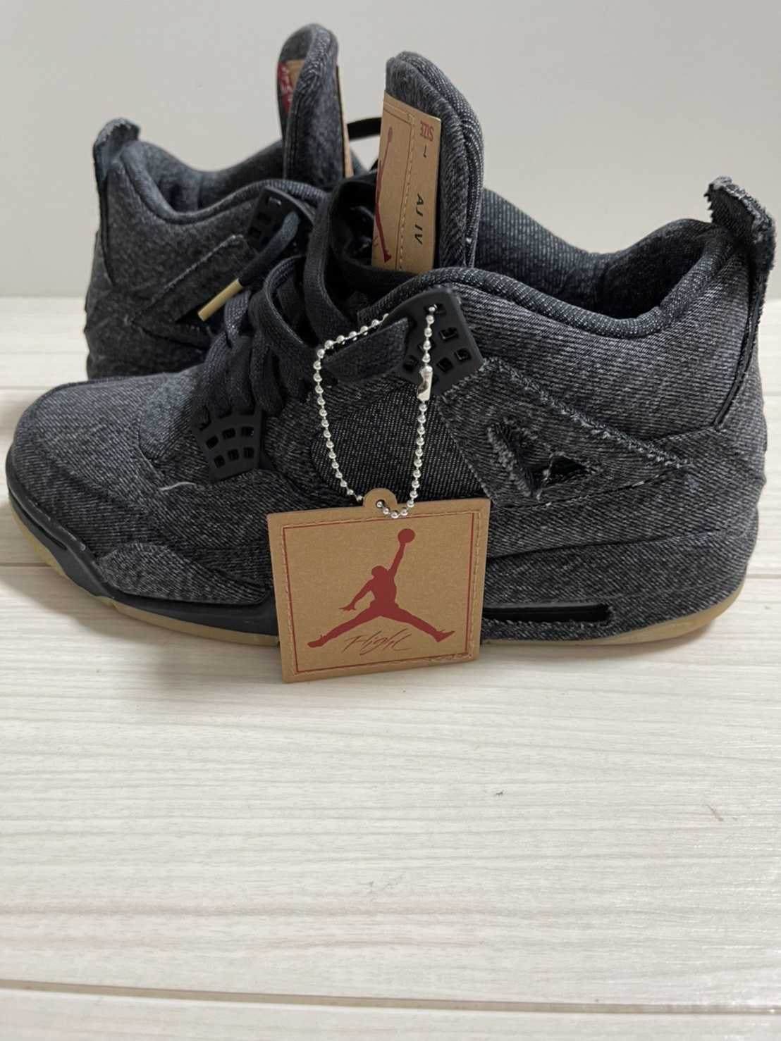 Nike × Levi's Air Jordan 4 "Black Denim" (Tag: ®)