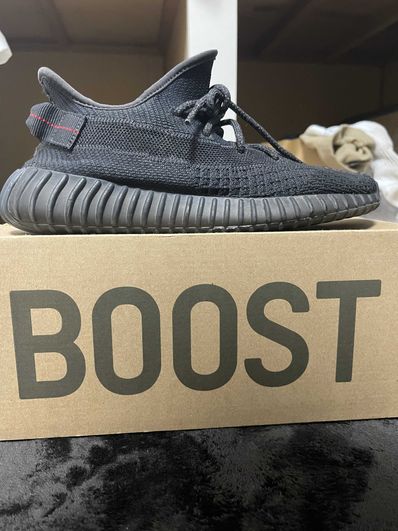 adidas YEEZY Boost 350 V2 "Black"