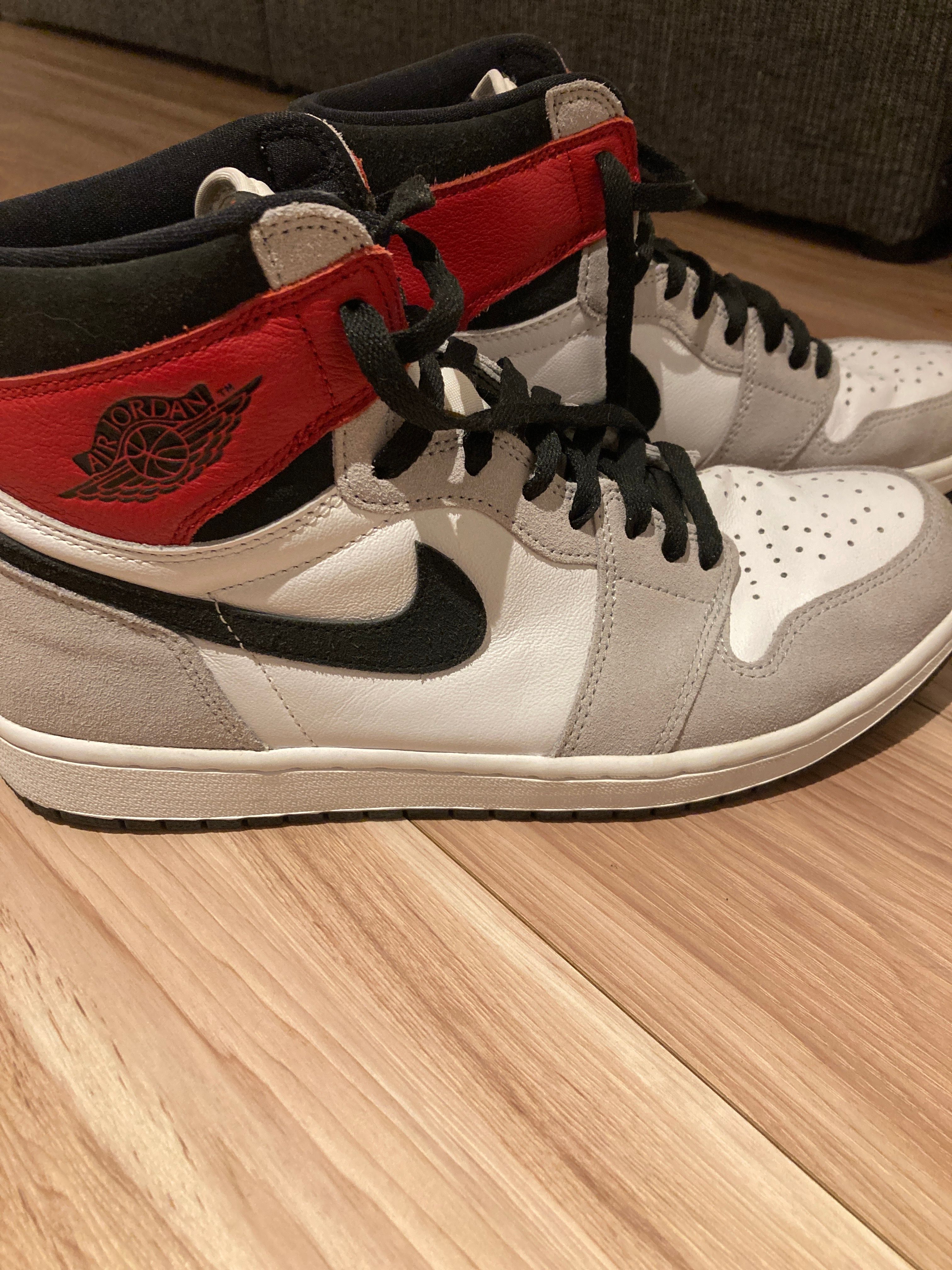 Nike Air Jordan 1 High OG "White/Black/Light Smoke Grey"