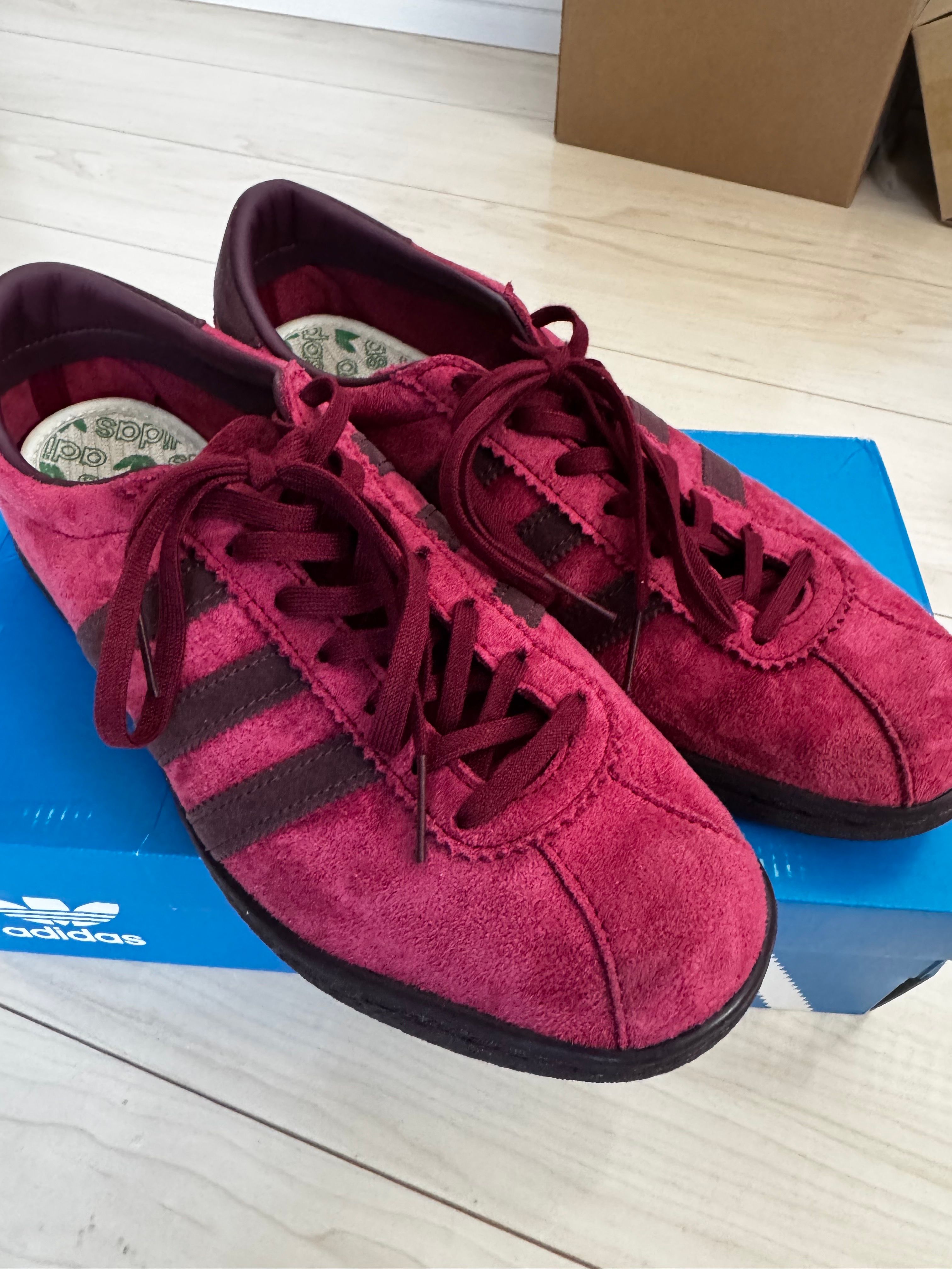 adidas Tobacco Gruen "College Burgundy"