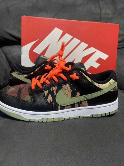NIKE DUNK LOW SE "BLACK MULTI CAMO"