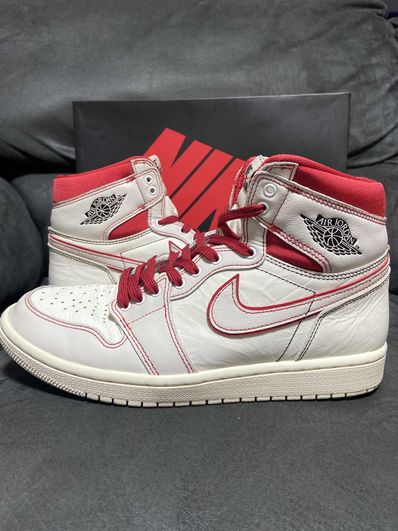 Nike Air Jordan 1 Retro High OG "Sail/University Red"
