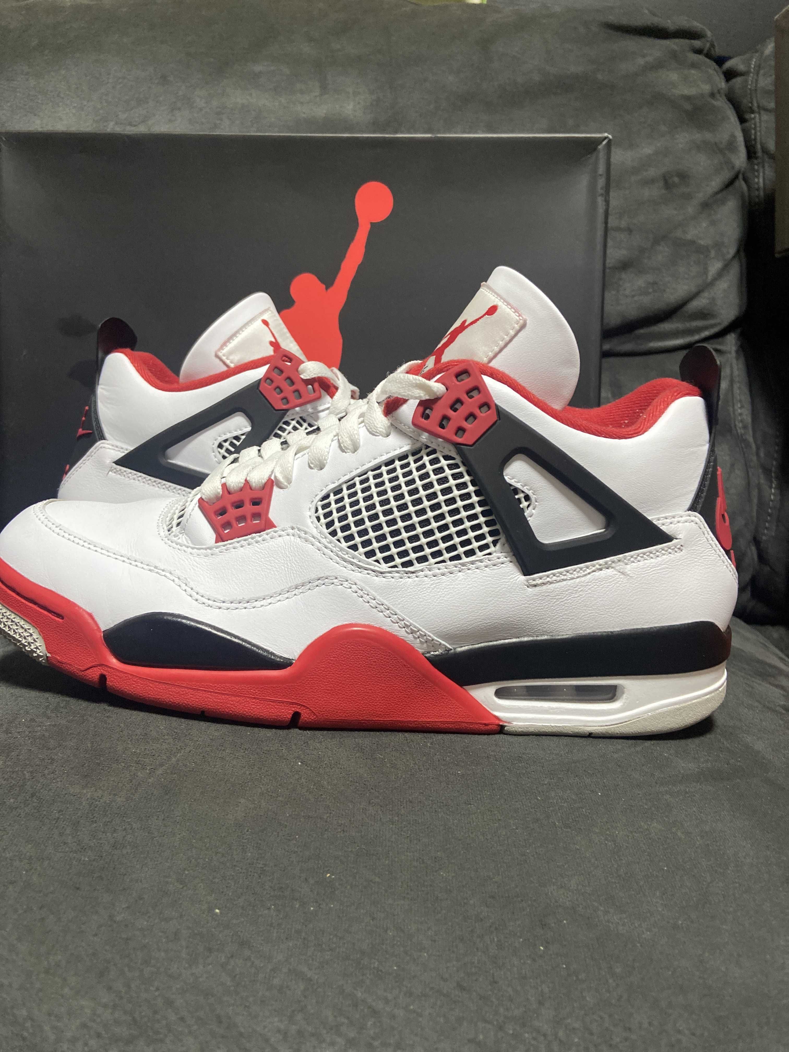Nike Air Jordan 4 Retro OG "Fire Red" (2020)