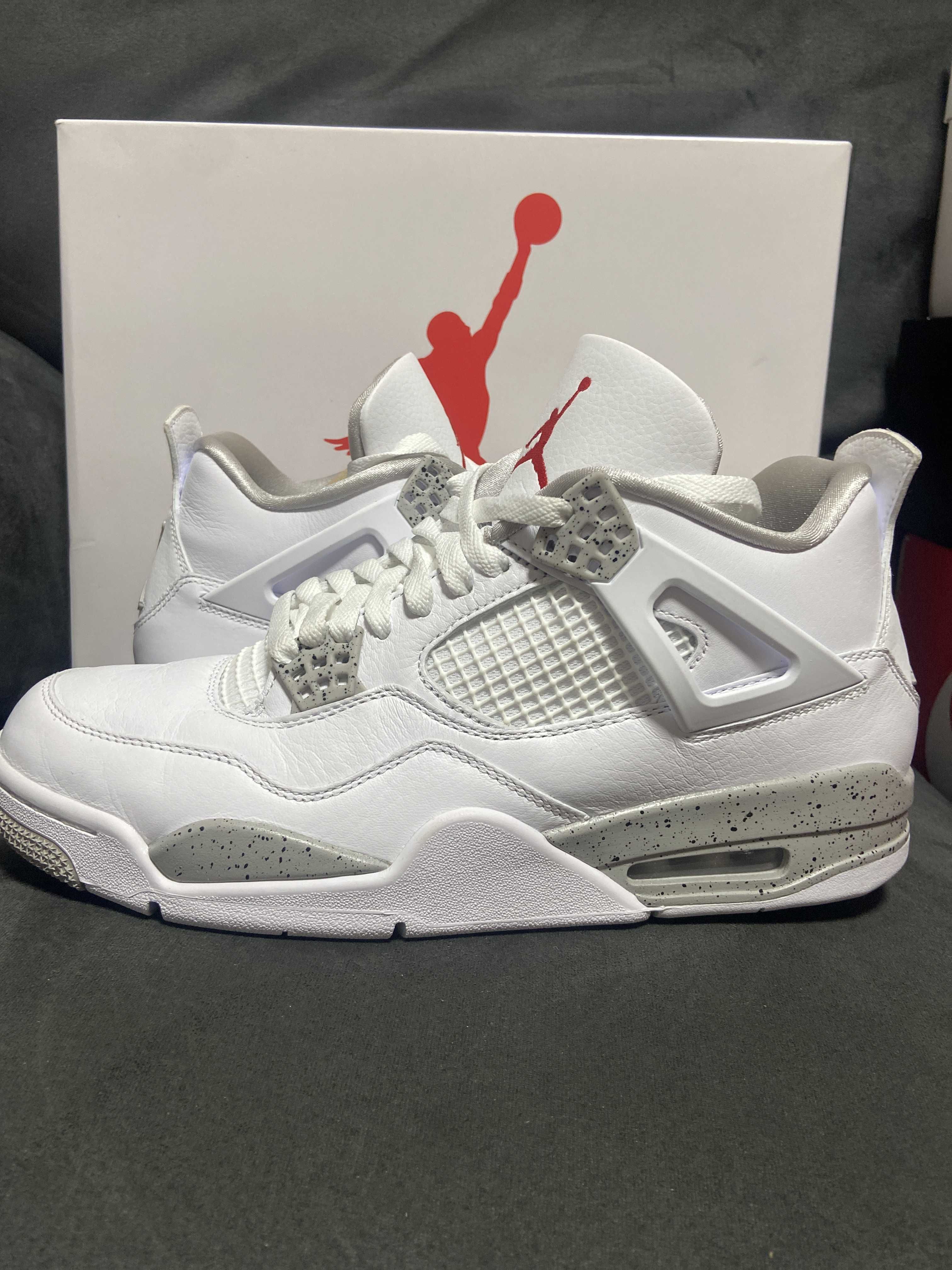 Nike Air Jordan 4 "Tech White"  
