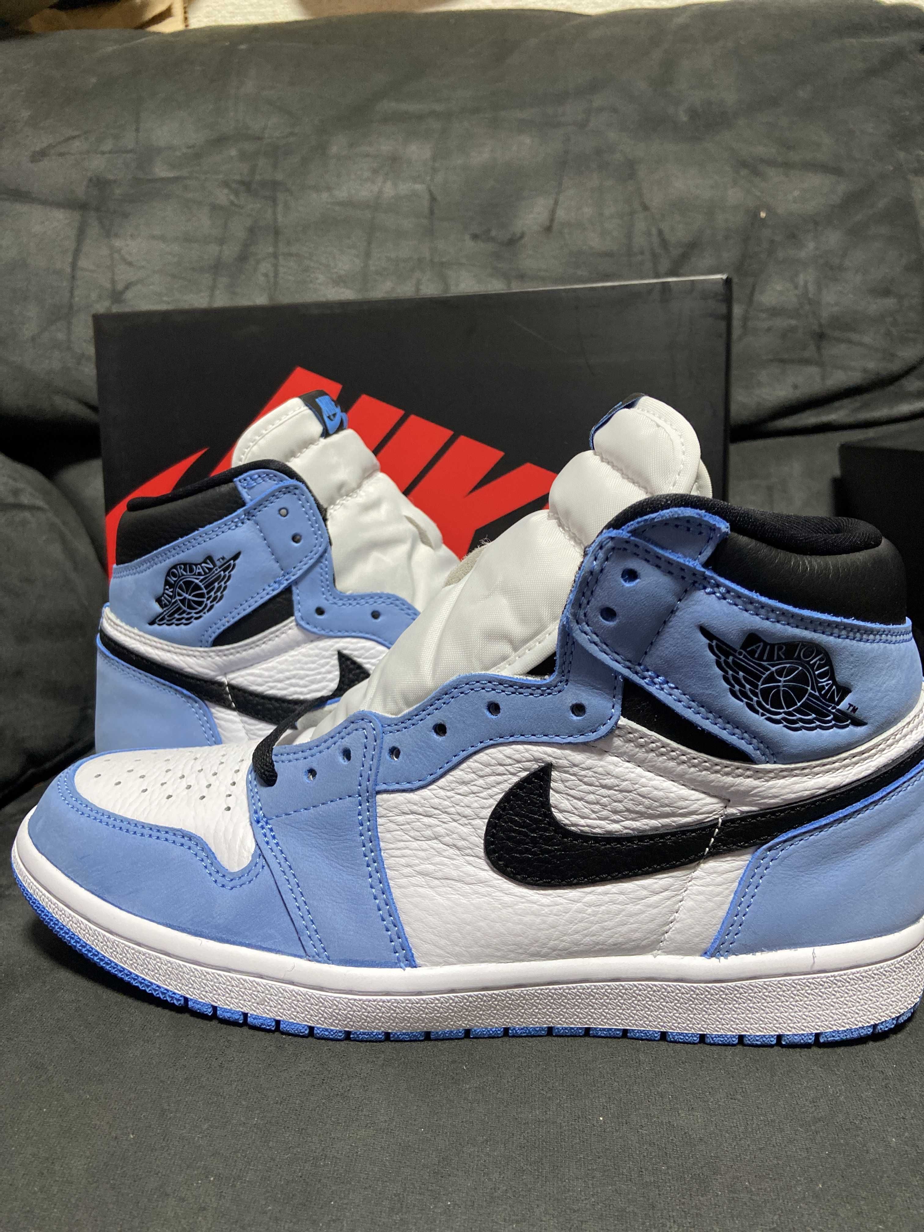 Nike Air Jordan 1 High OG "University Blue"