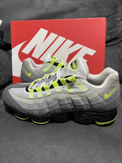 Nike Air Vapormax 95 "Neon"