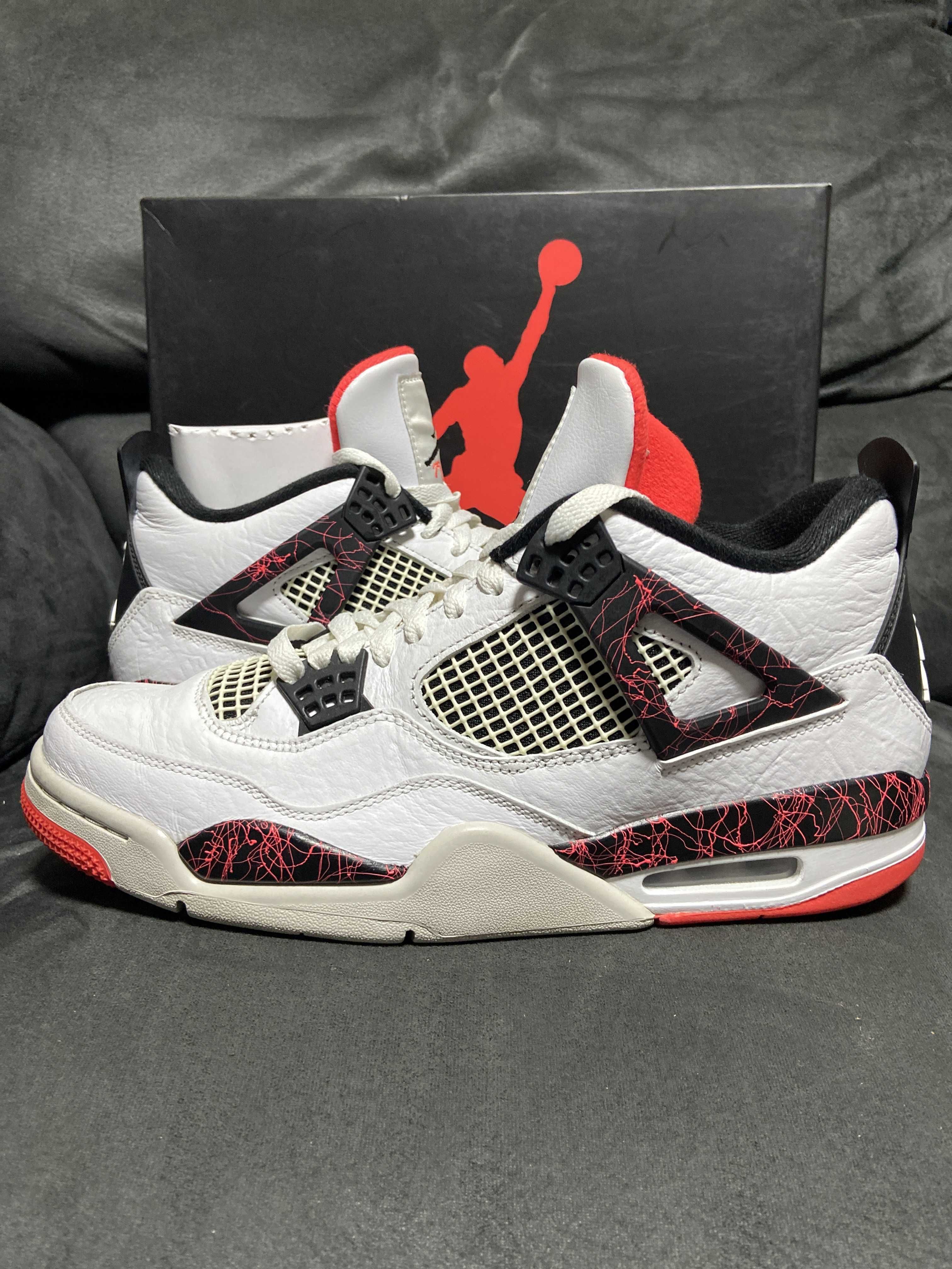 Nike Air Jordan 4 Retro "Flight Nostalgia"