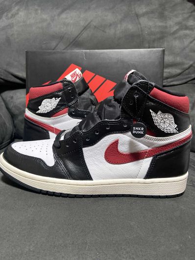Nike Air Jordan 1 Retro High "Black/White/Sail/Gym Red"