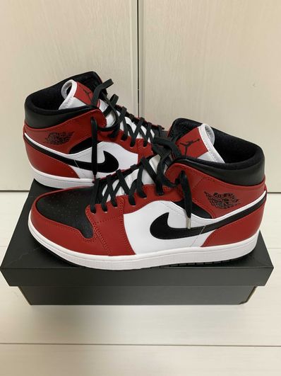 Nike Air Jordan 1 Mid "Chicago Black Toe"