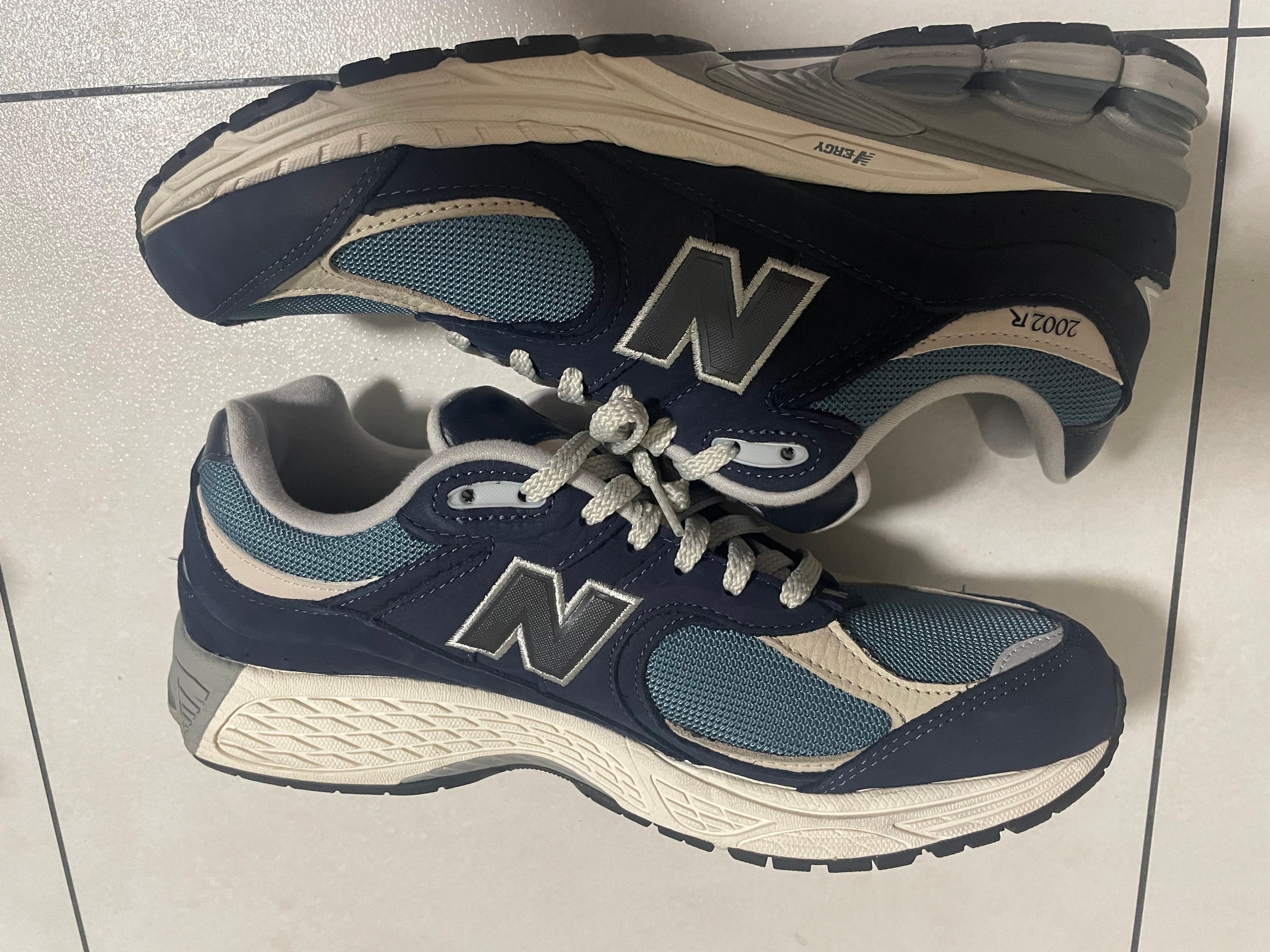 New Balance 2002R "Navy"