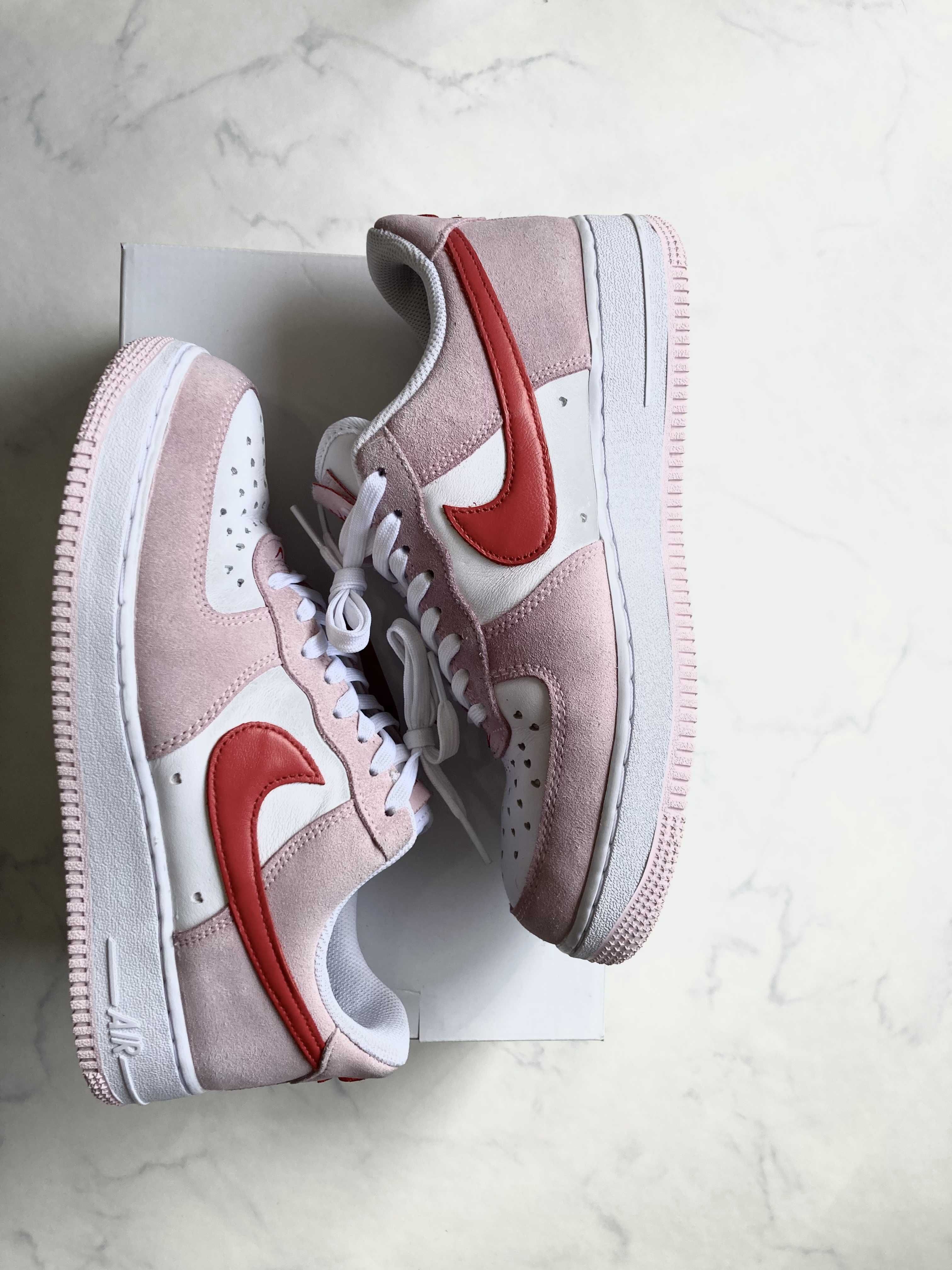 Nike Air Force 1 Low '07 "Valentine's Day"