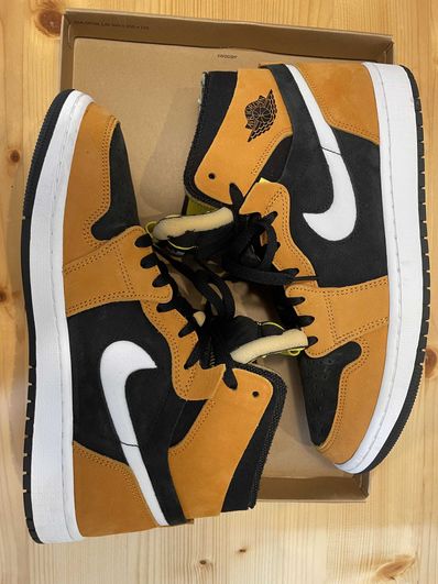 Nike Air Jordan 1 High Zoom "Monarch Orange"