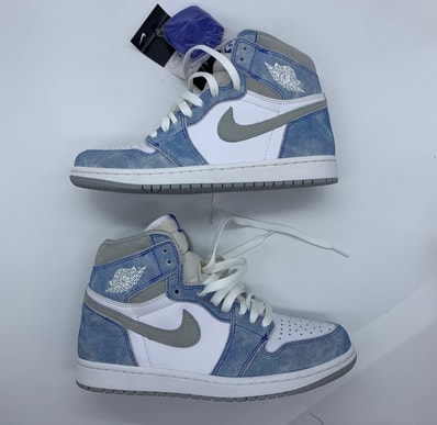Nike Air Jordan 1 High OG "Hyper Royal"