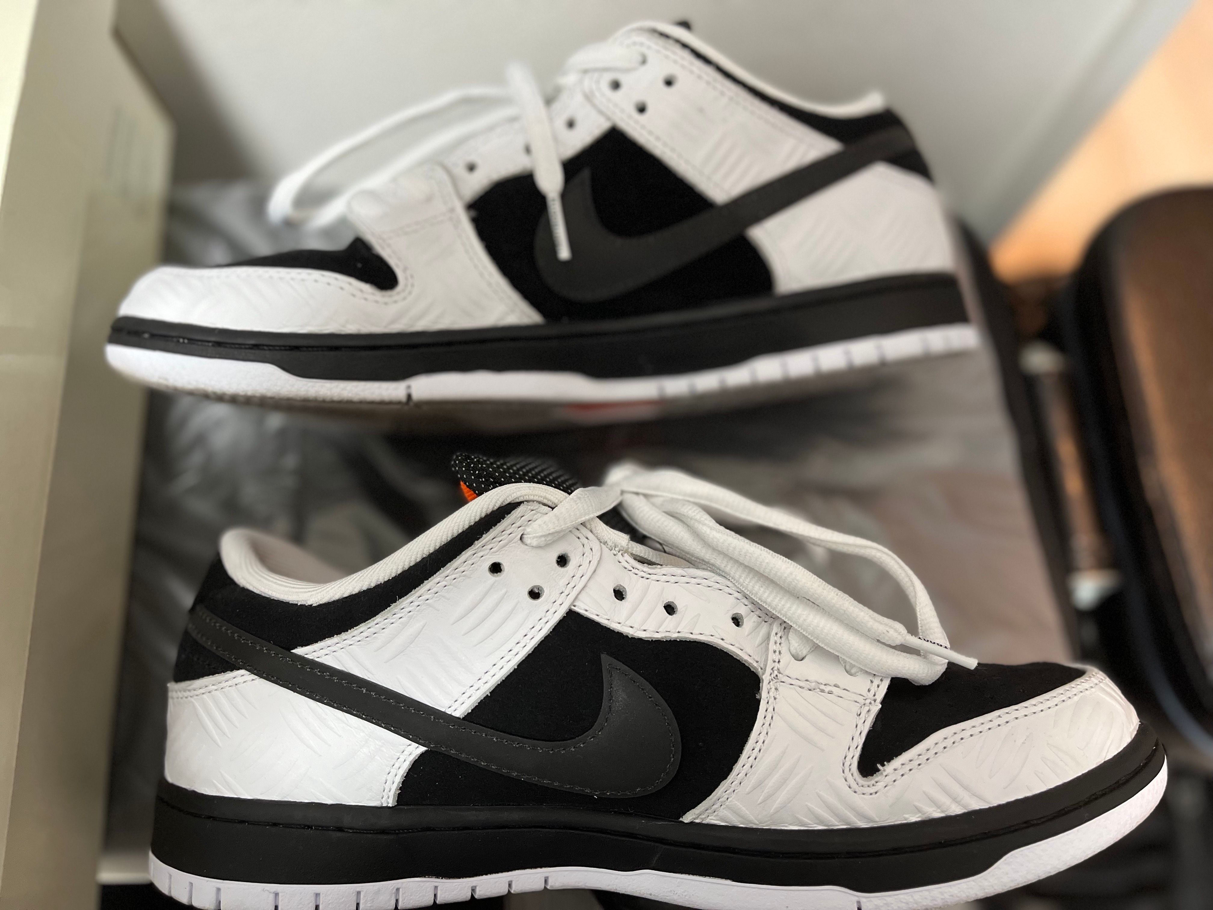 TIGHTBOOTH × Nike SB Dunk Low Pro QS "Black and White"