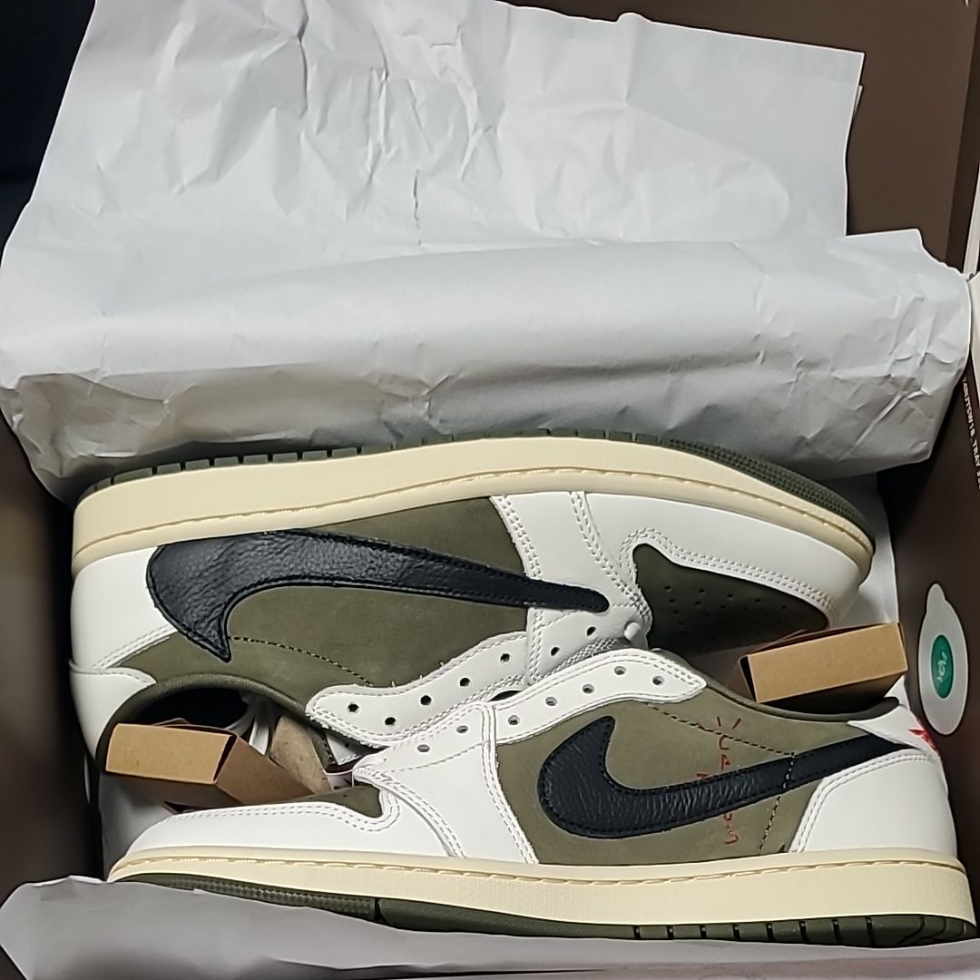 Travis Scott × Nike Air Jordan 1 Low OG SP "Reverse Olive"