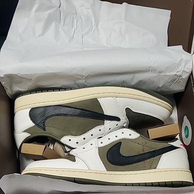 Travis Scott × Nike Air Jordan 1 Low OG SP "Reverse Olive"