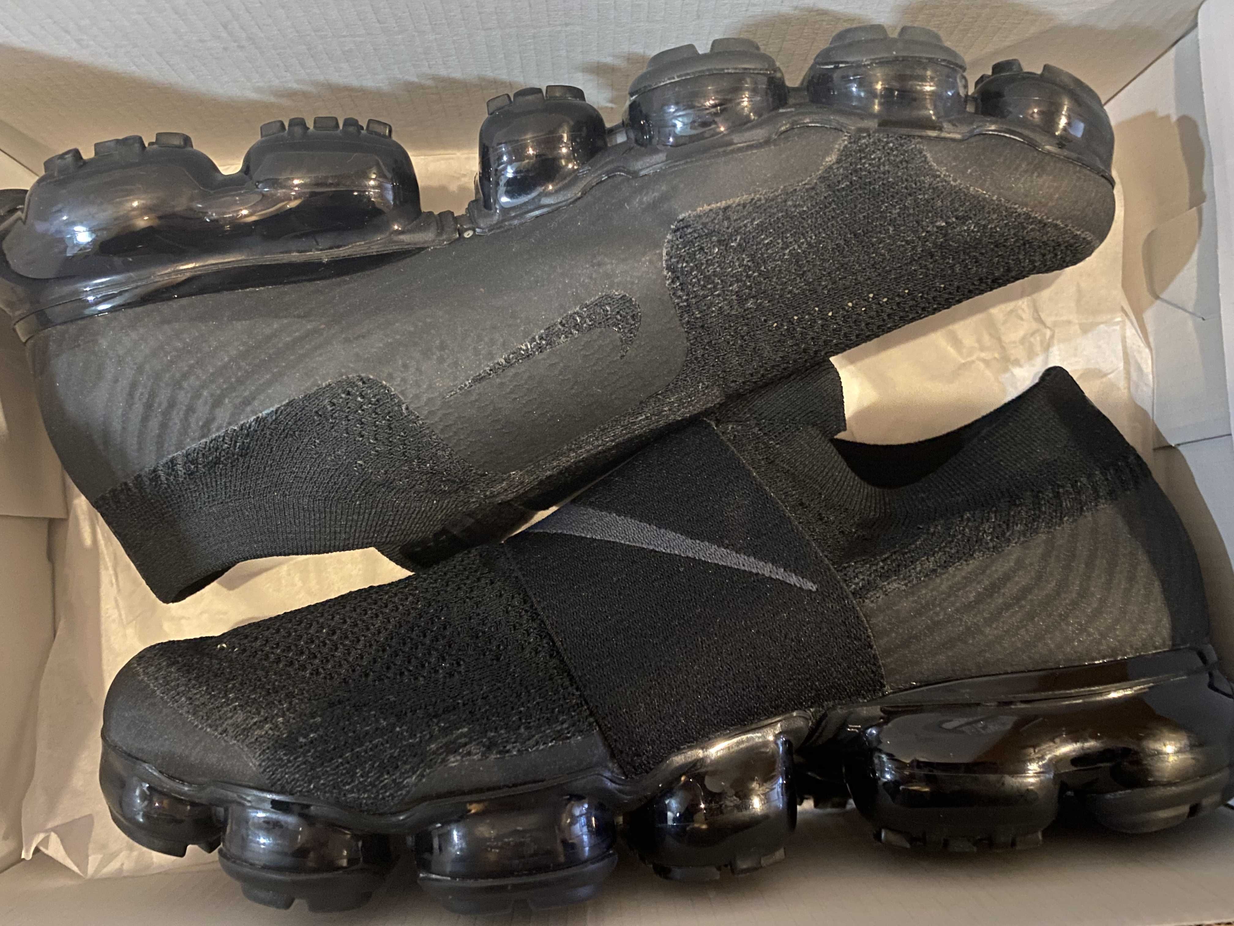 NIKE AIR VAPORMAX MOC "TRIPLE BLACK"