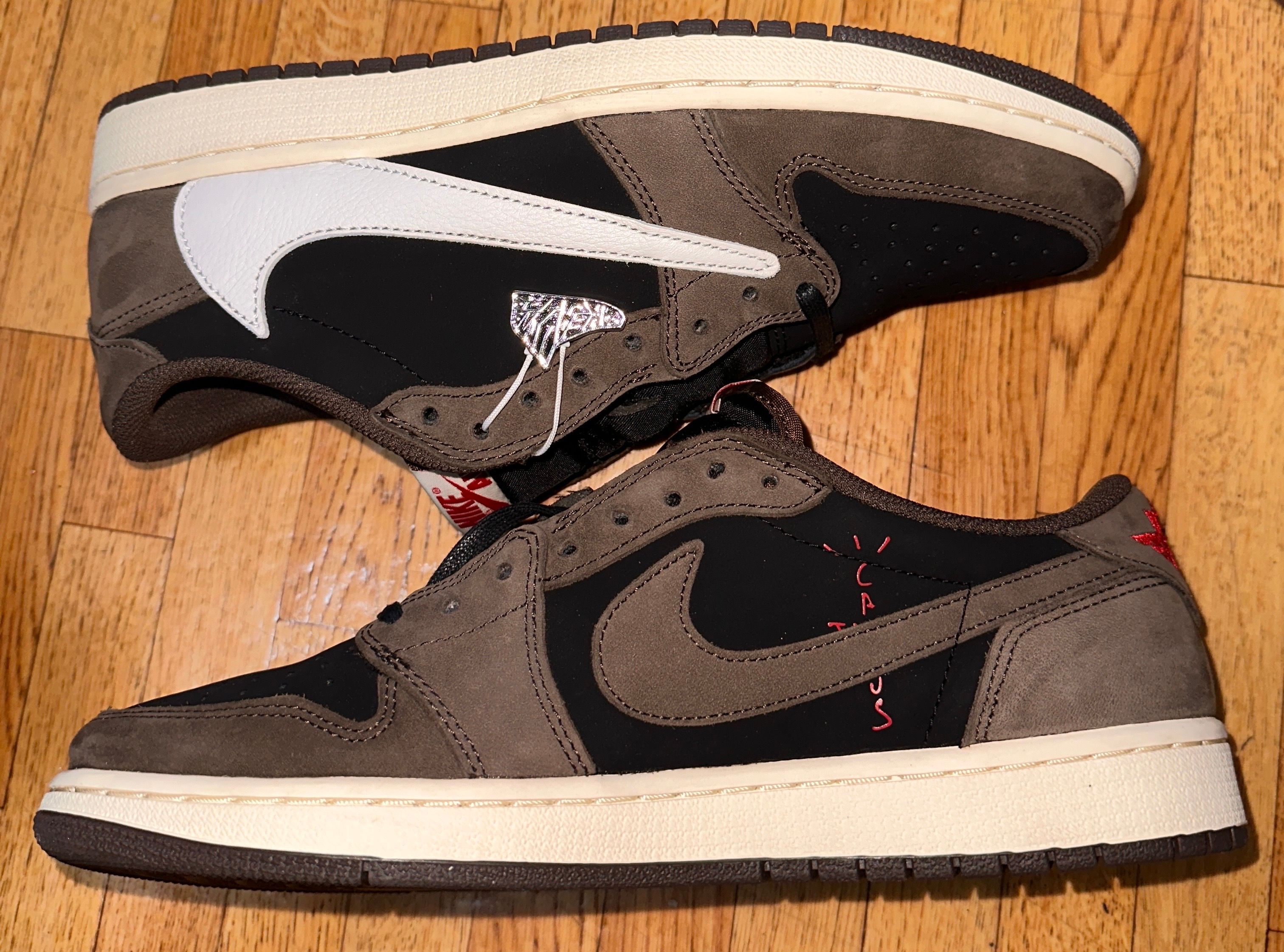 Travis Scott × Nike Air Jordan 1 Low OG SP-T  "Black/Dark Mocha"