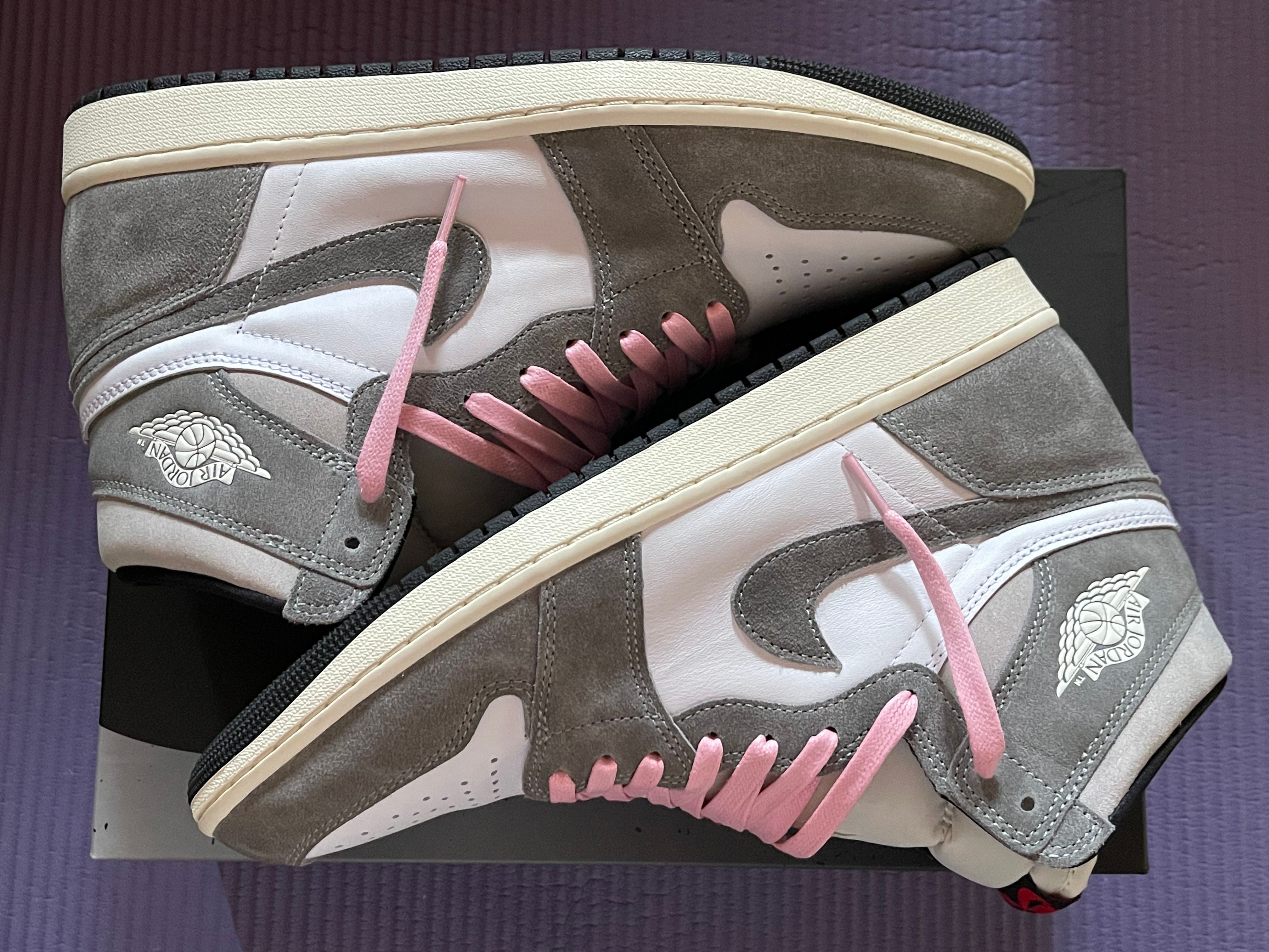 Nike Air Jordan 1 Retro High OG "Black and Smoke Grey"