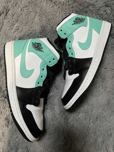 NIKE AIR JORDAN 1 MID "TROPICAL TWIST"