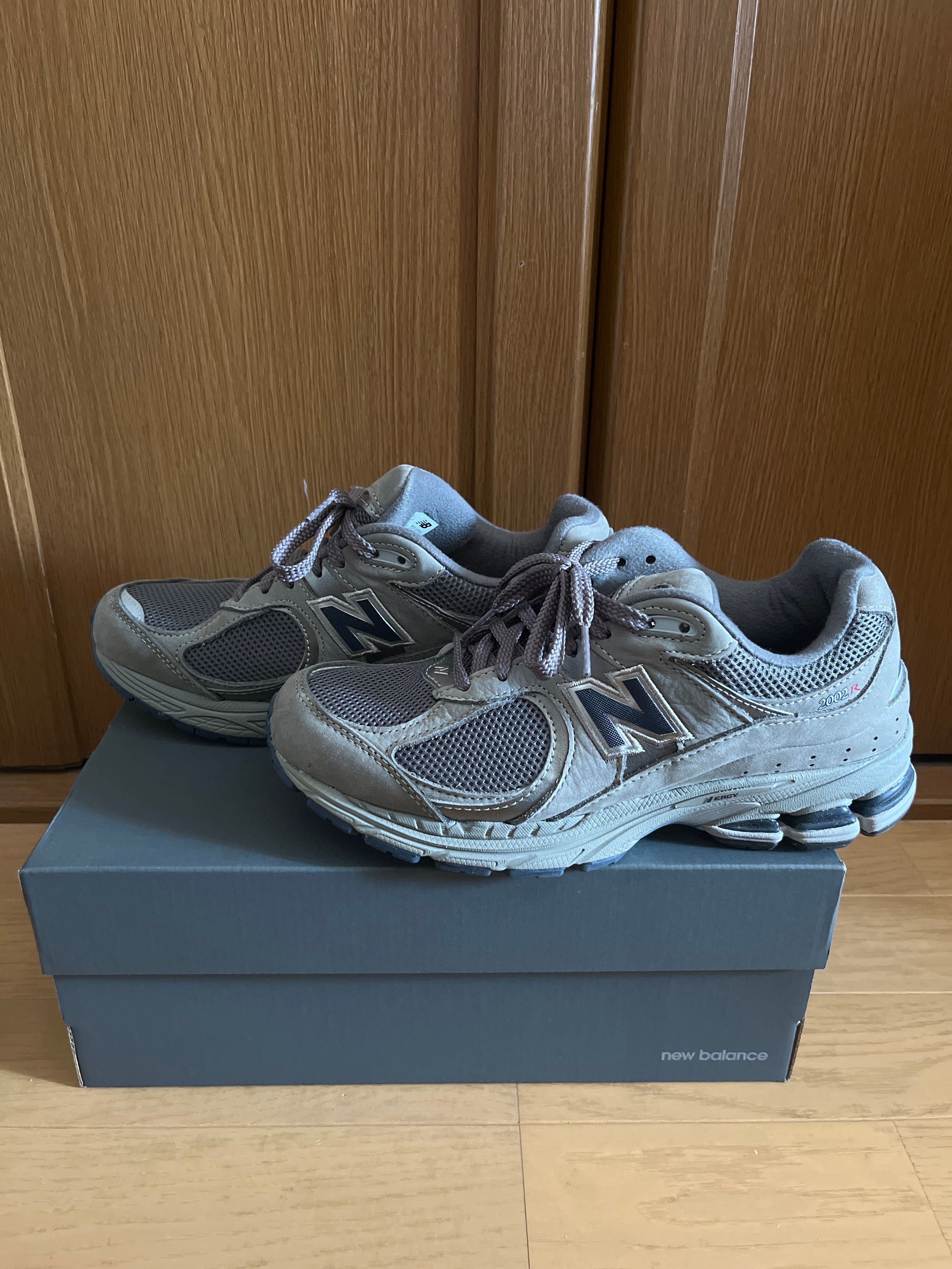 New Balance 2002R "Gray"