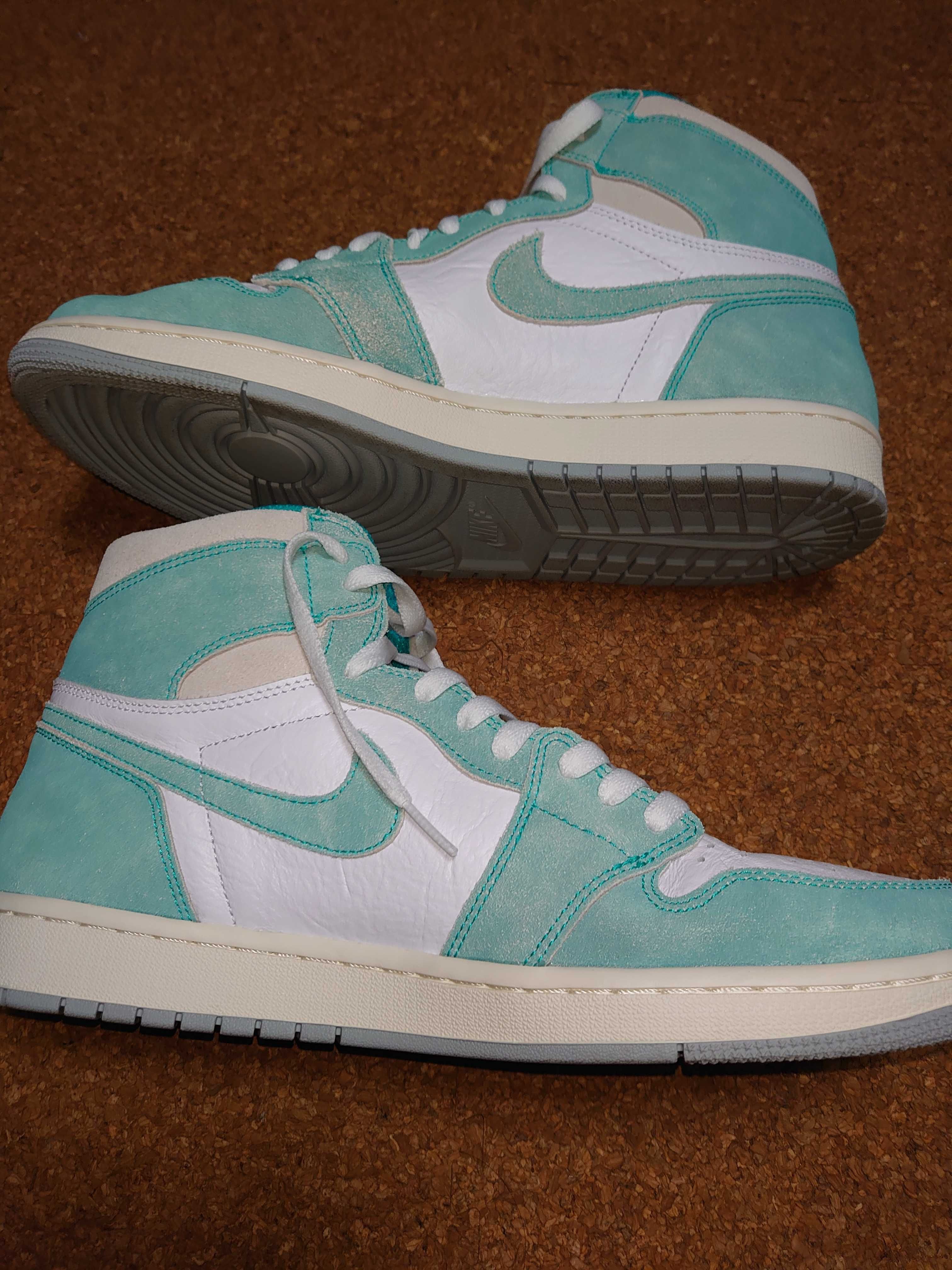 Nike Air Jordan 1 Retro High OG "Turbo Green"
