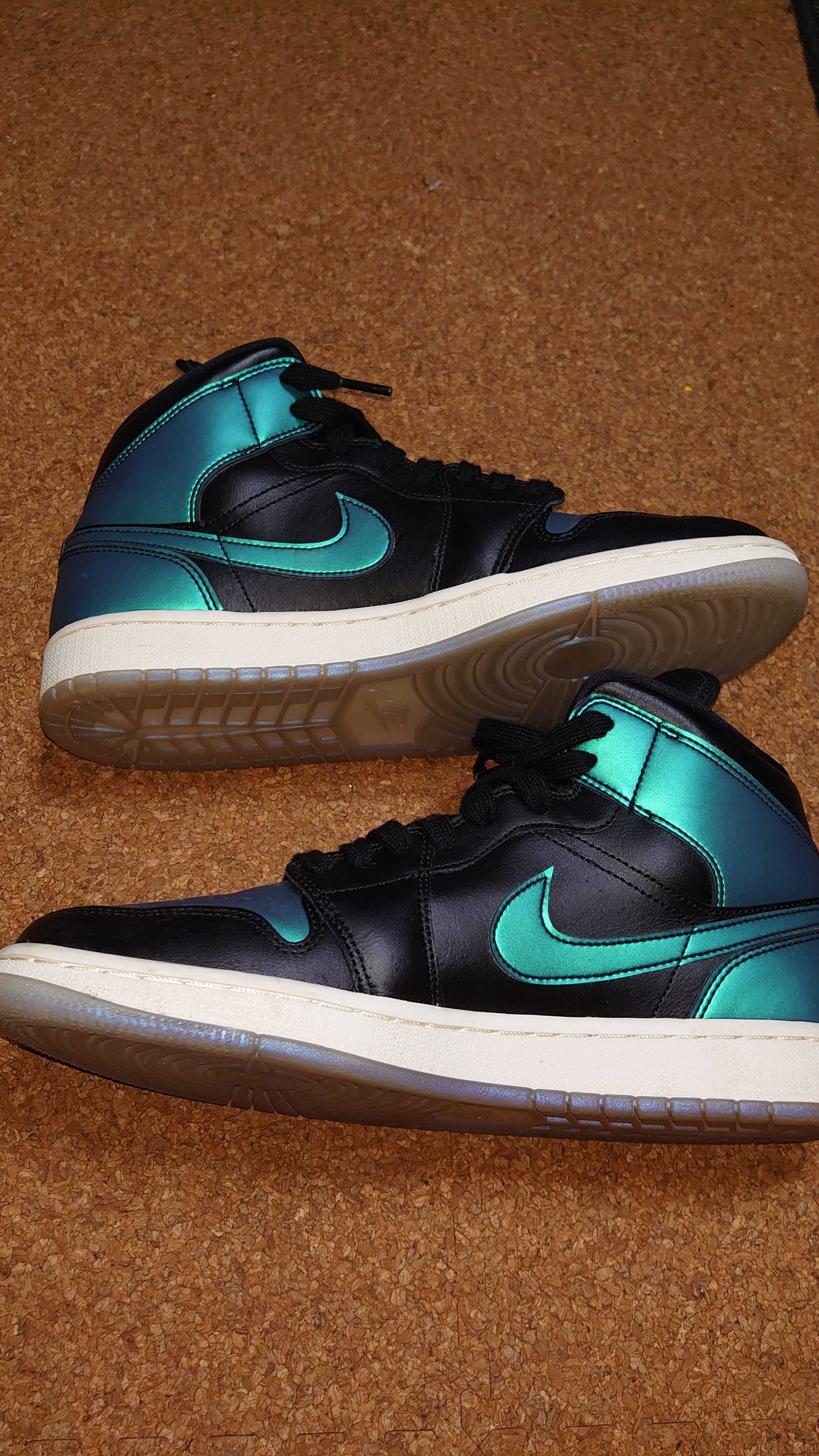 Nike Women's Air Jordan 1 Mid "Iridescent"