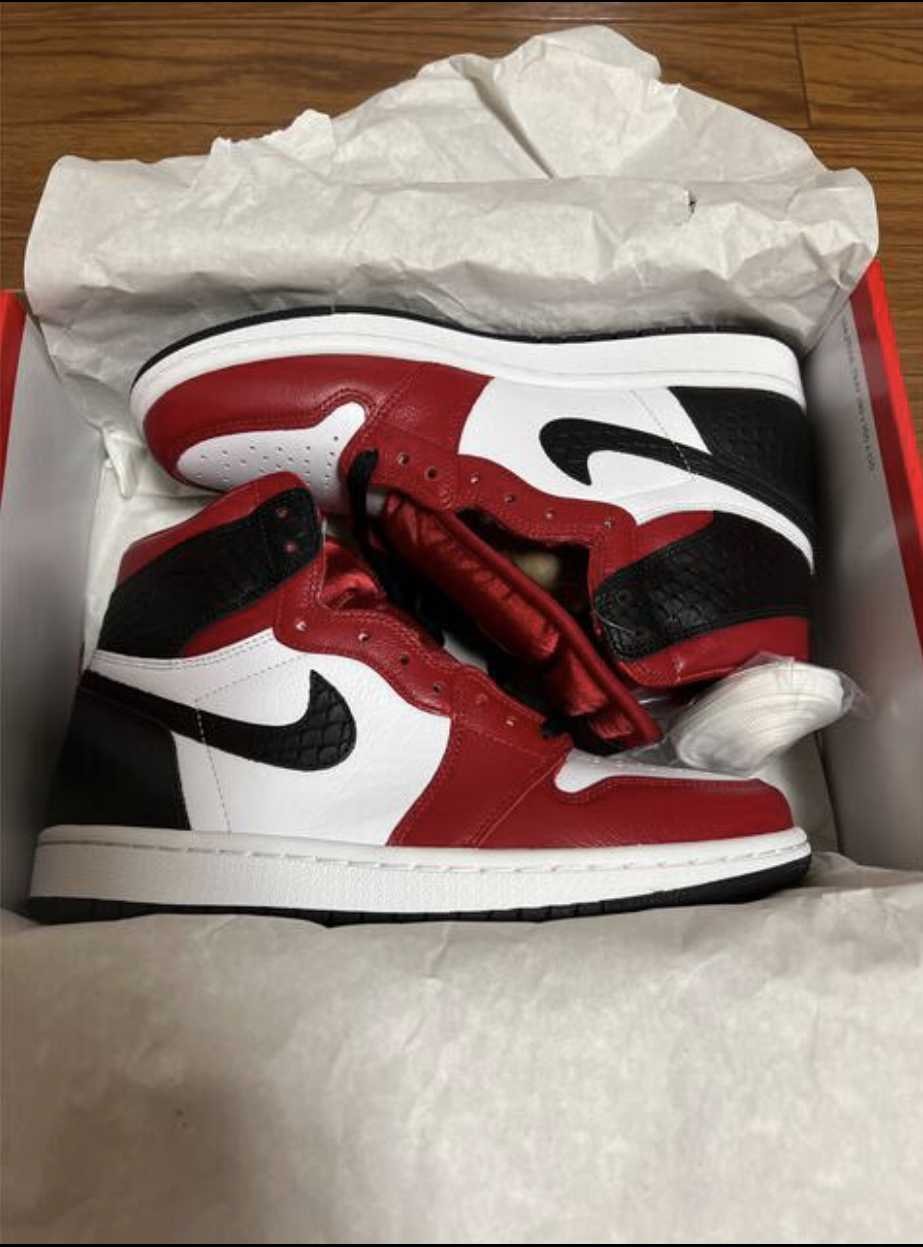 Nike Women's Air Jordan 1 High OG "Satin Red"