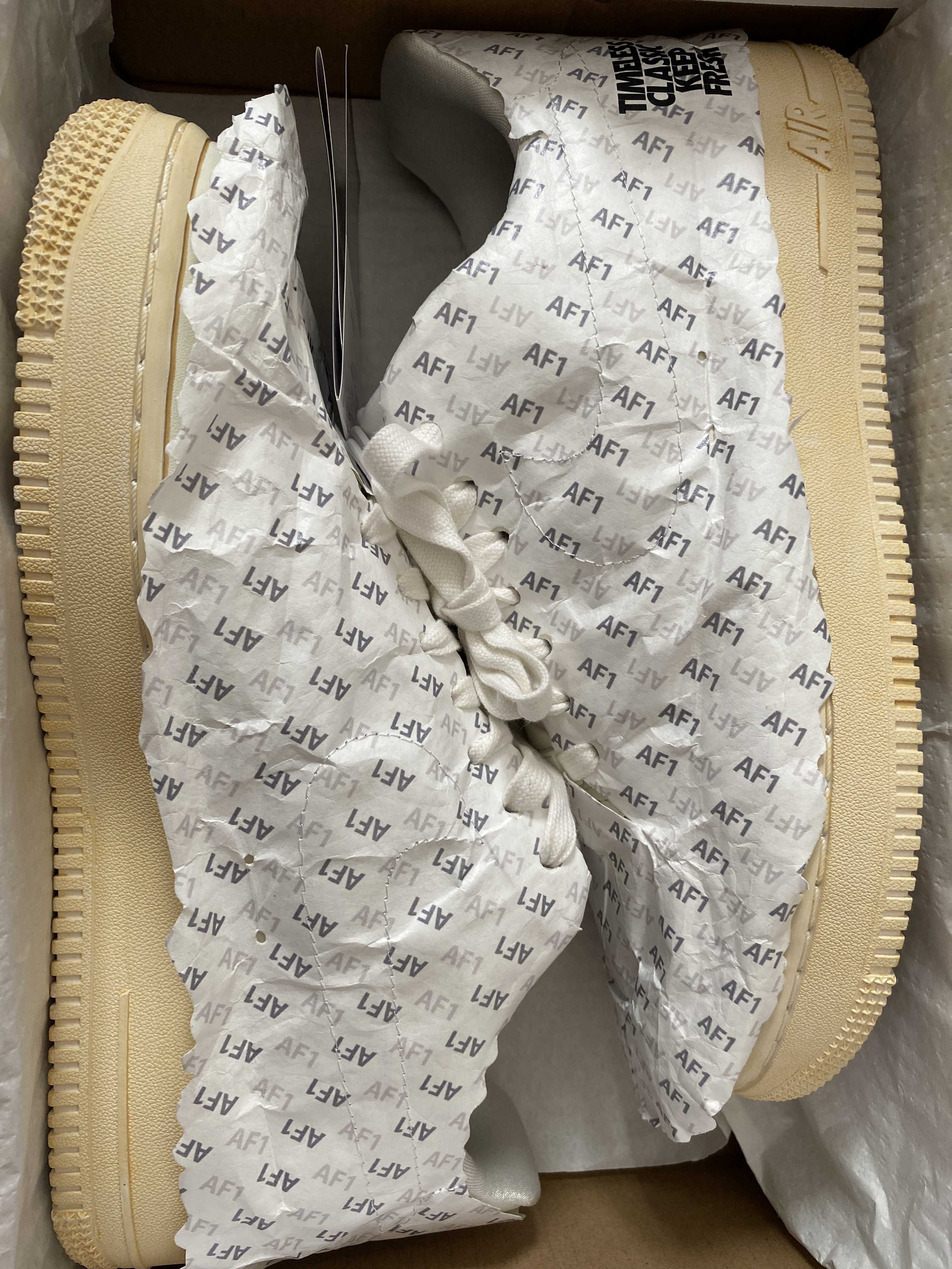 Nike Air Force 1 Low '07 LV8 "Made You Look"