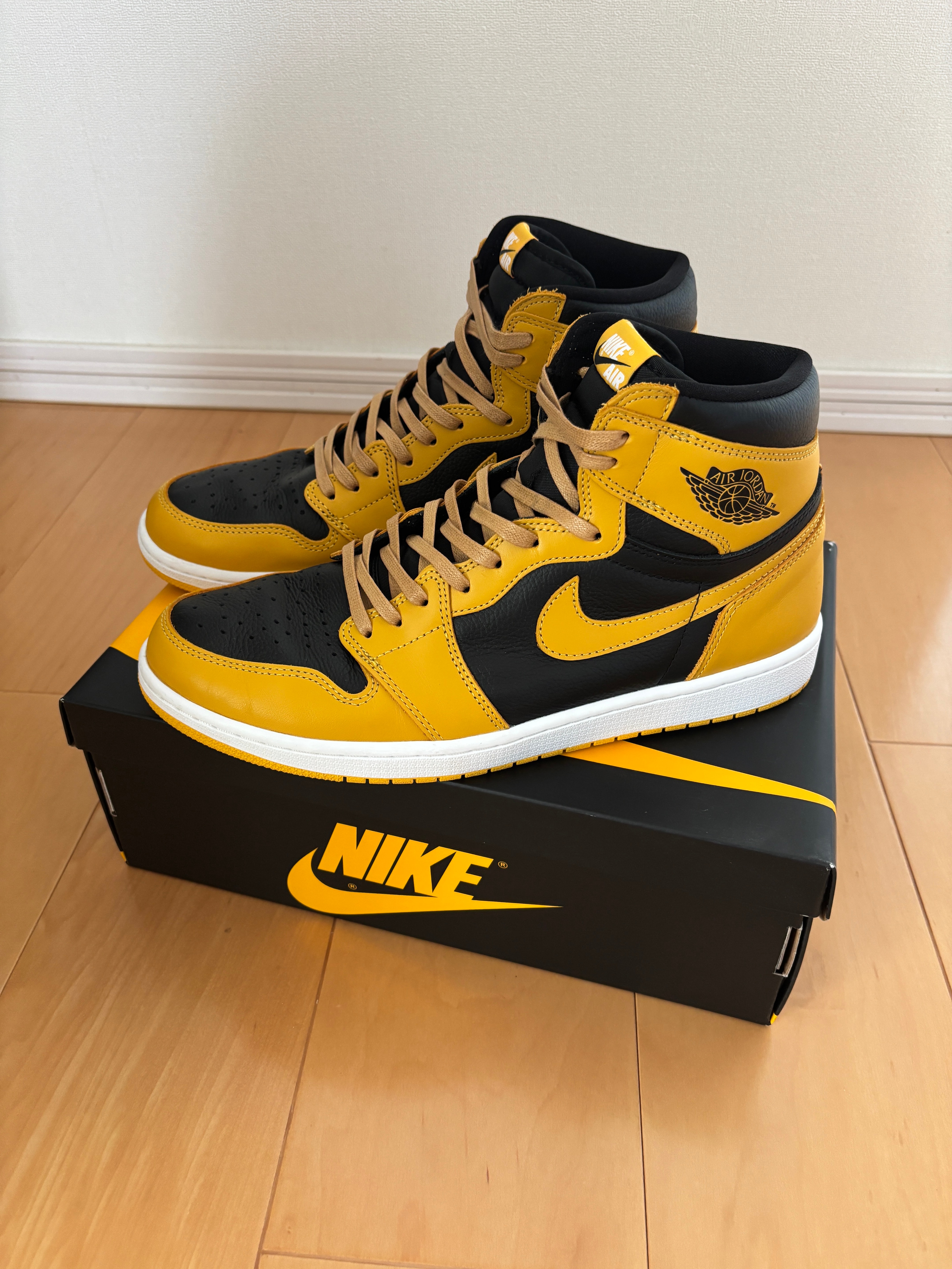 Nike Air Jordan 1 High OG "Pollen" 
