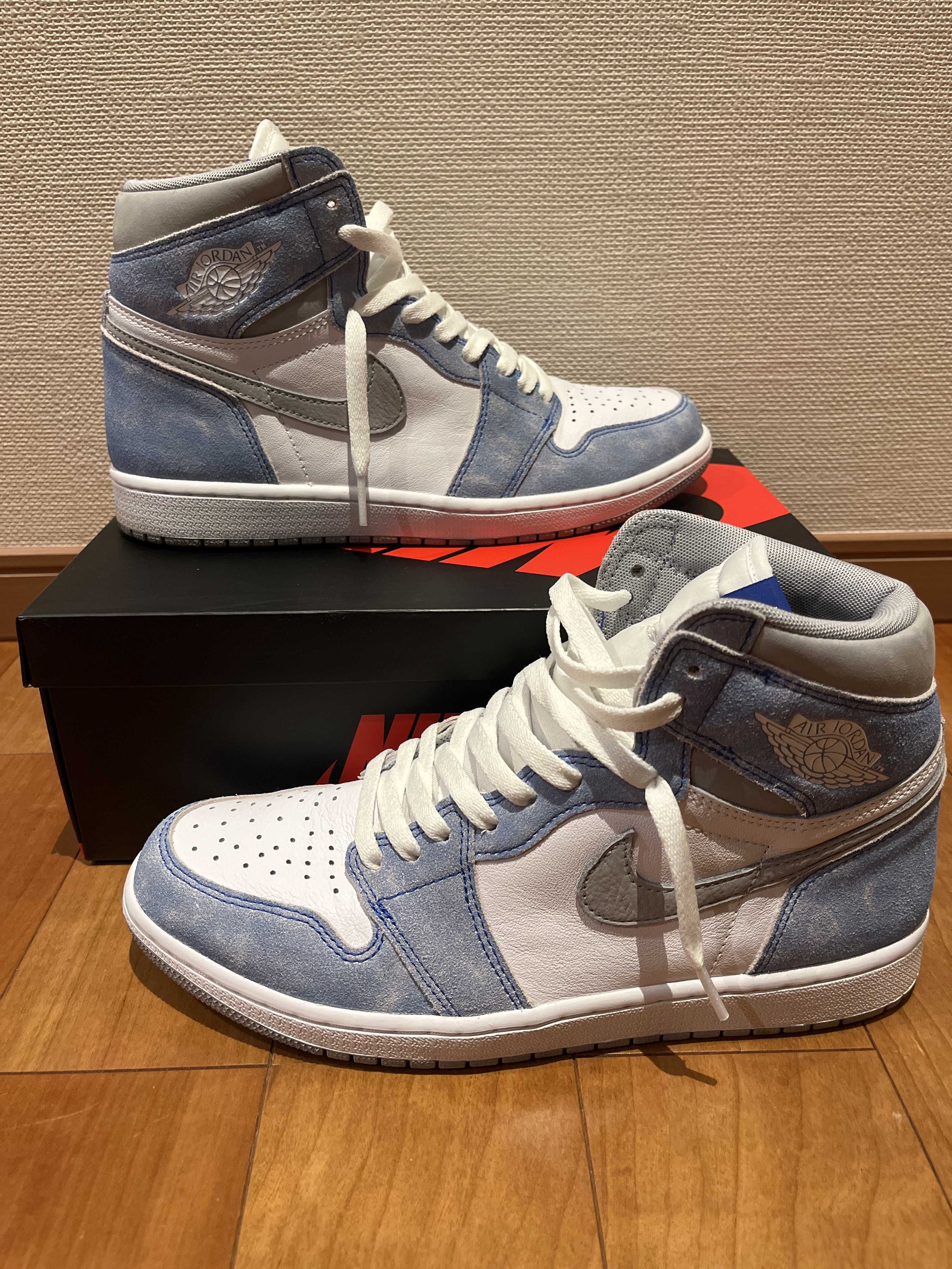 Nike Air Jordan 1 High OG "Hyper Royal"