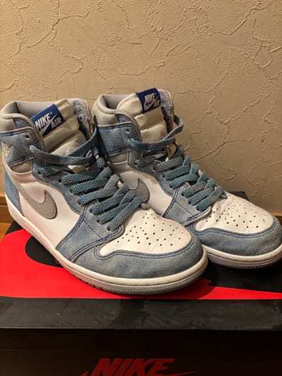 Nike Air Jordan 1 High OG "Hyper Royal"