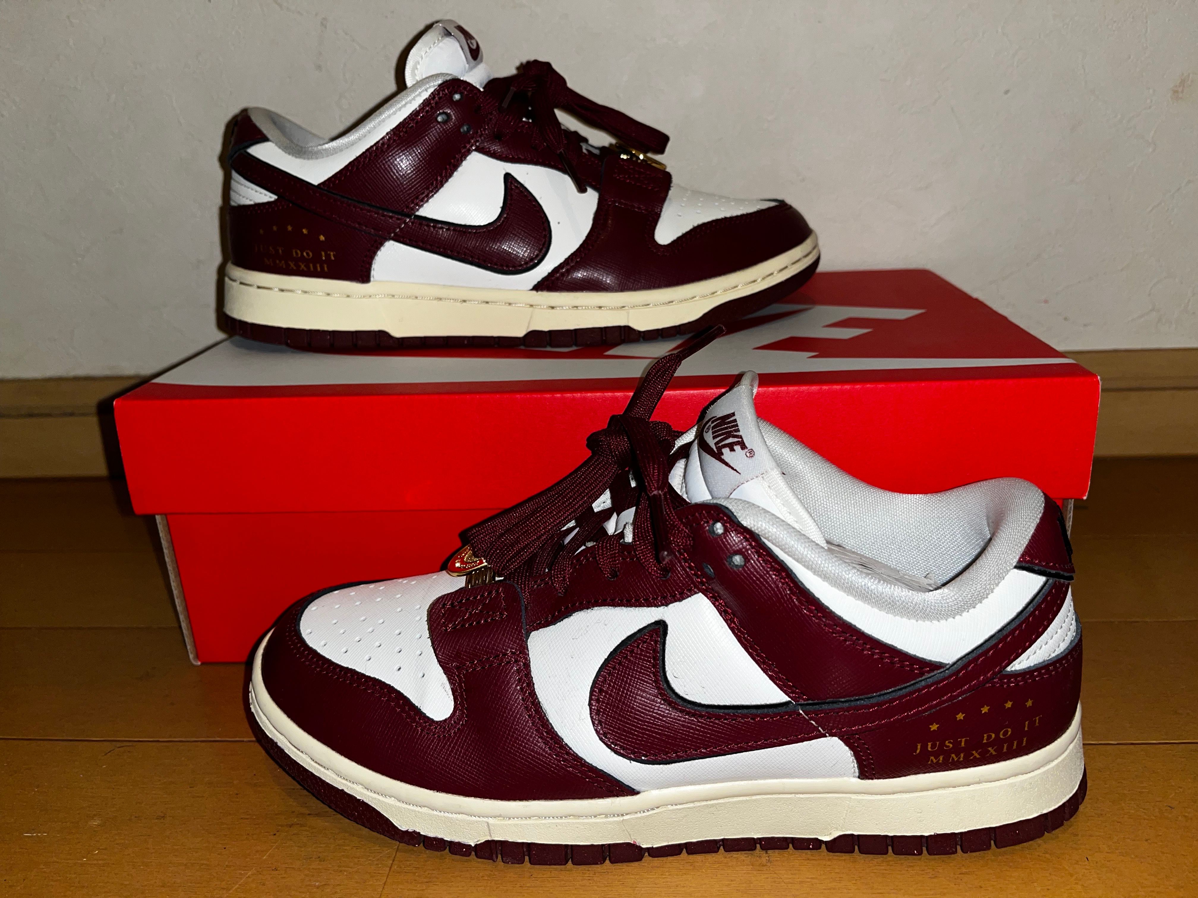 Nike Women's Dunk Low SE Just Do It "Team Red"