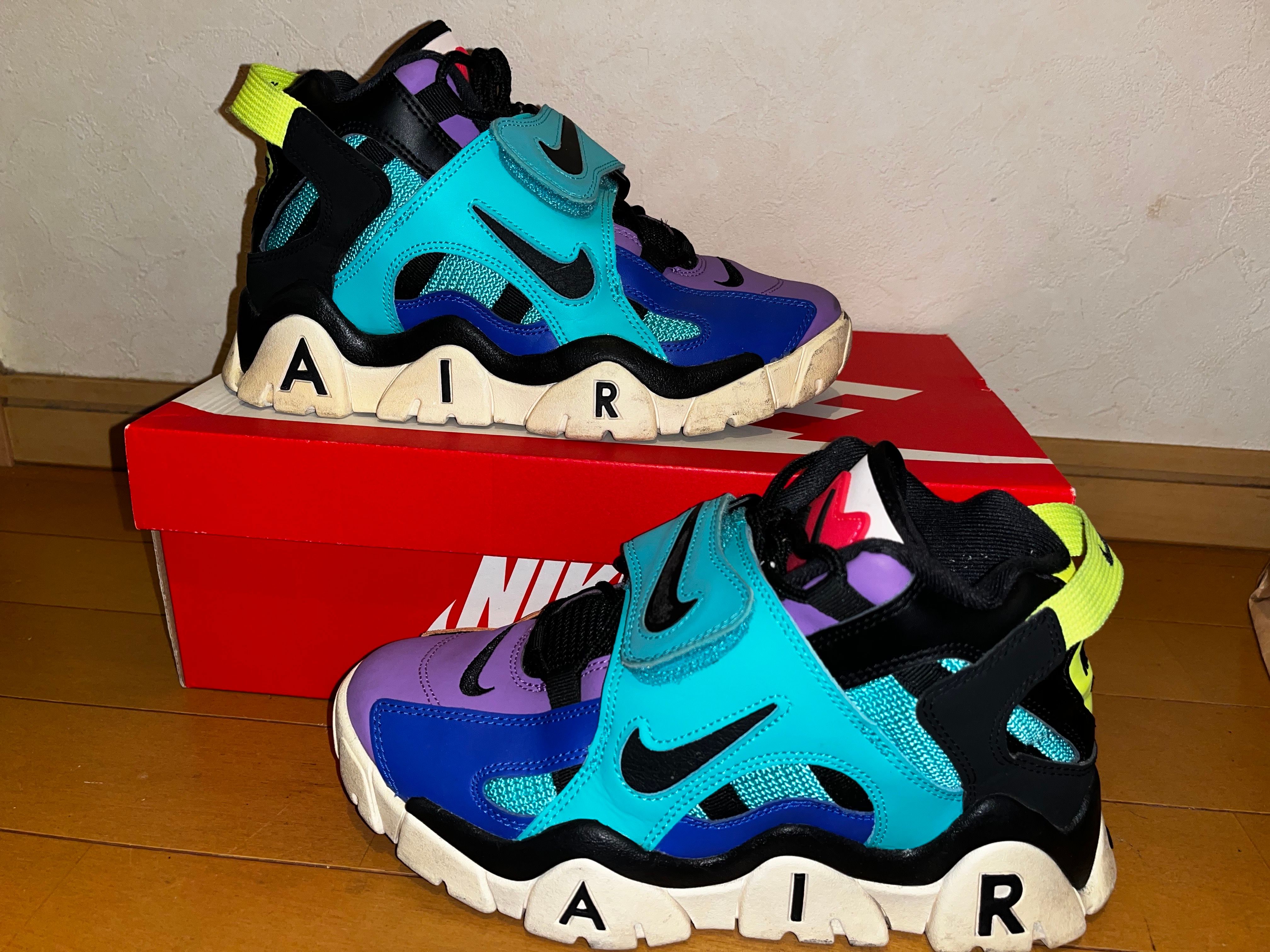 NIKE AIR BARRAGE MID "POP THE STREET COLLECTION"
