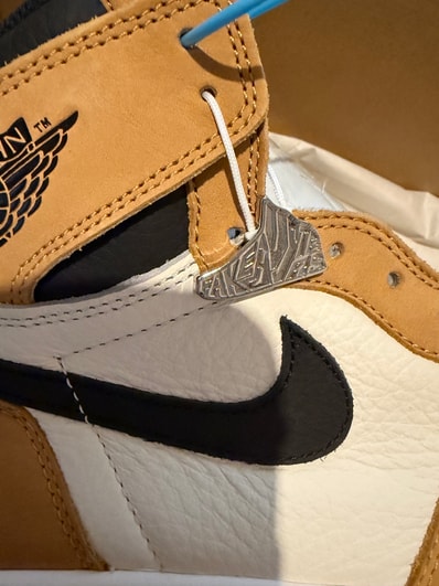 Nike Air Jordan 1 RETRO High "Rookie of The Year"