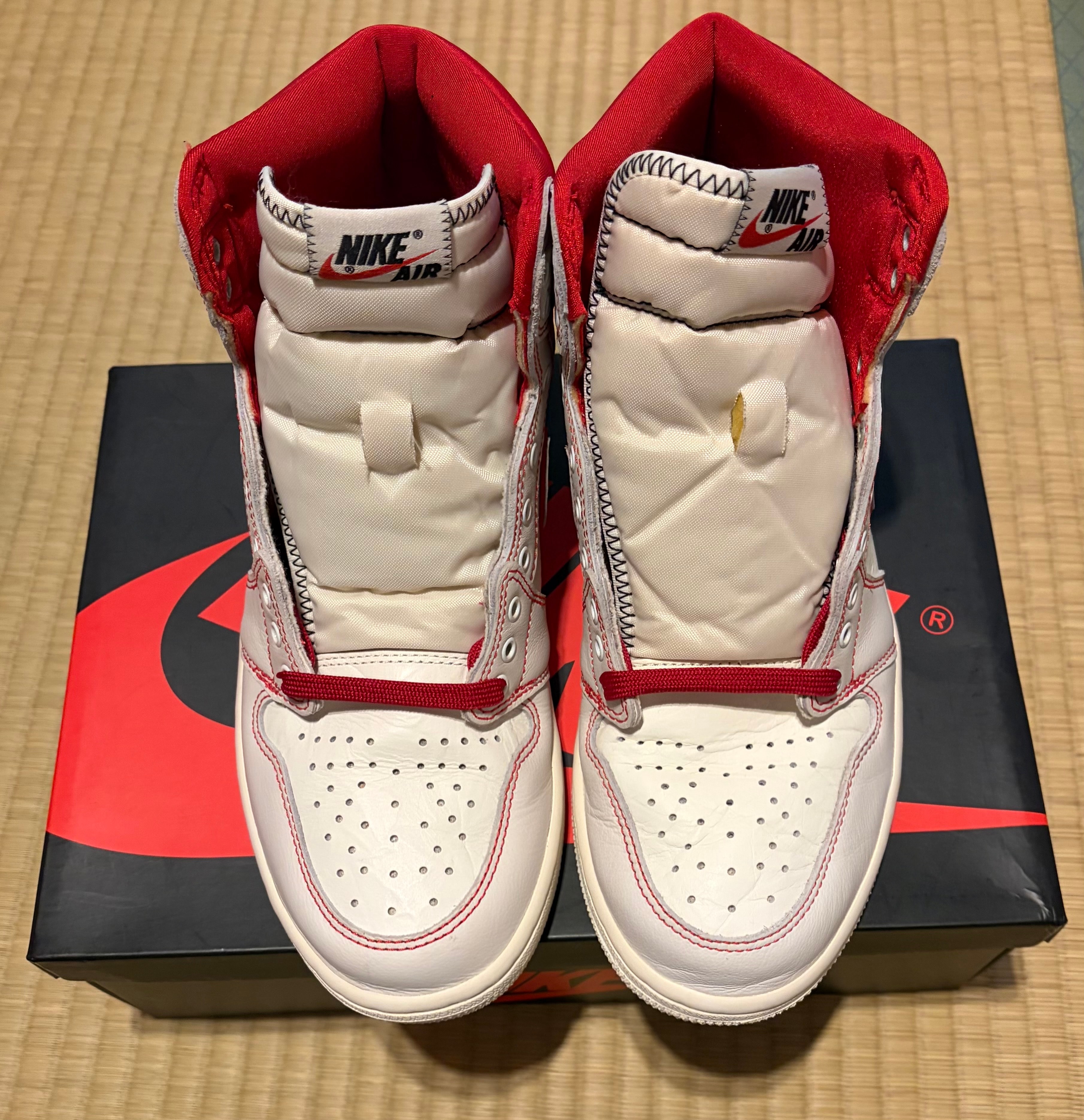 Nike Air Jordan 1 Retro High OG "Sail/University Red"