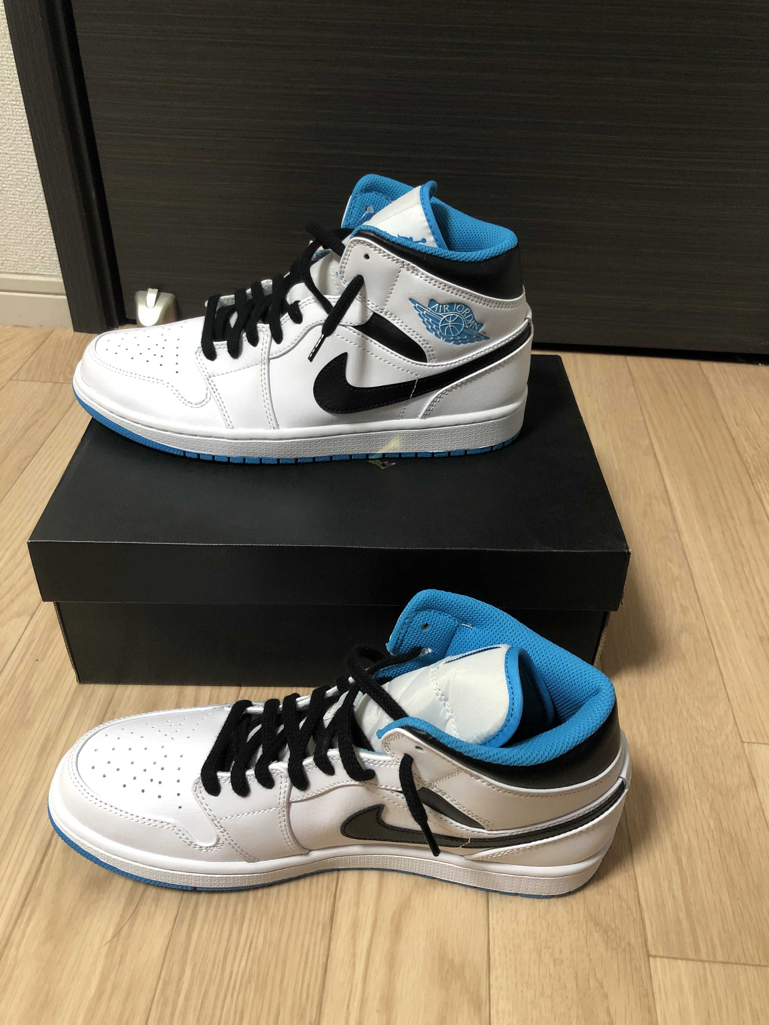 Nike Air Jordan 1 Mid "White/Laser blue"