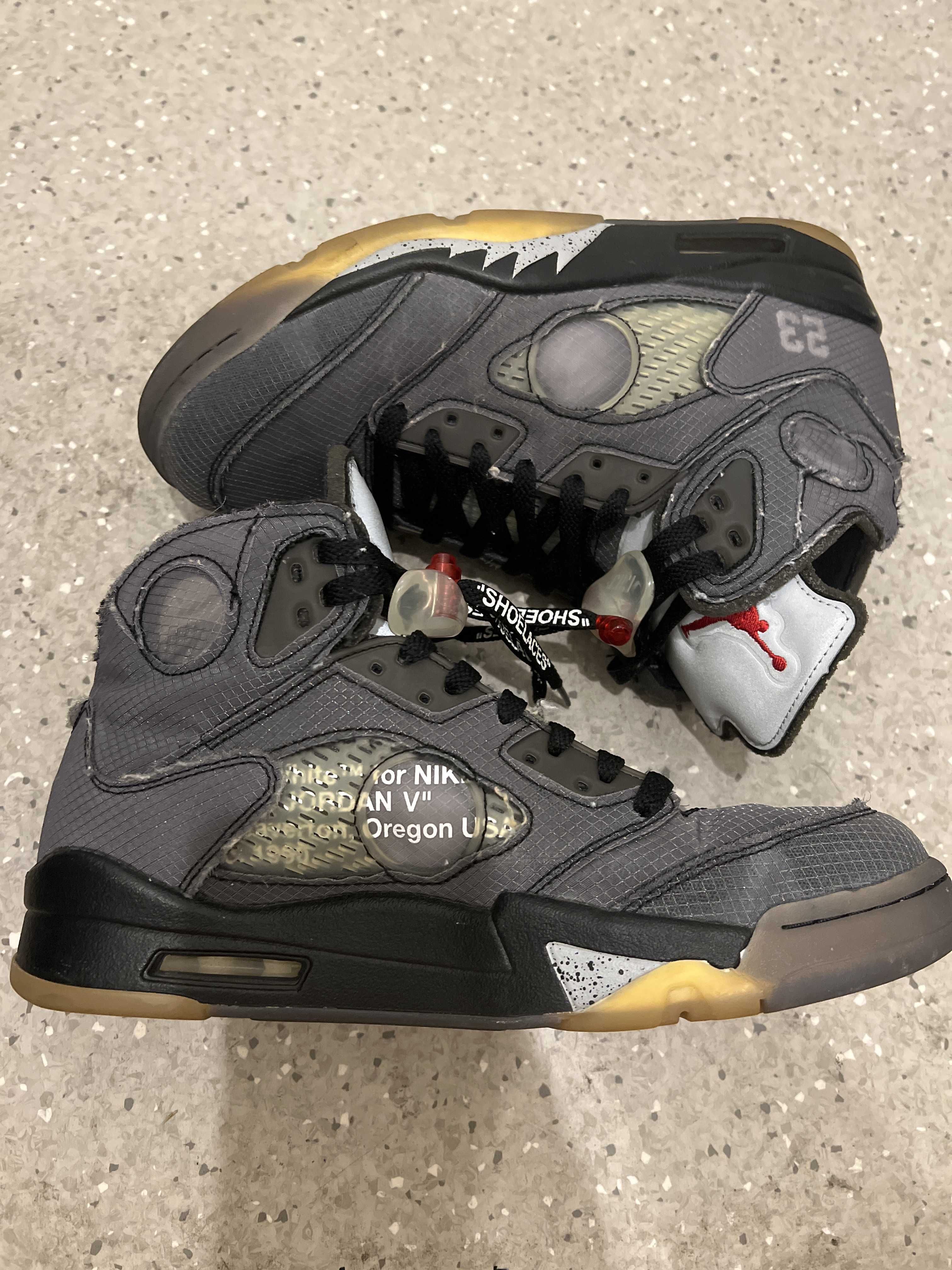 Off-White × Nike Air Jordan 5 "Black/Muslin/Fire Red"