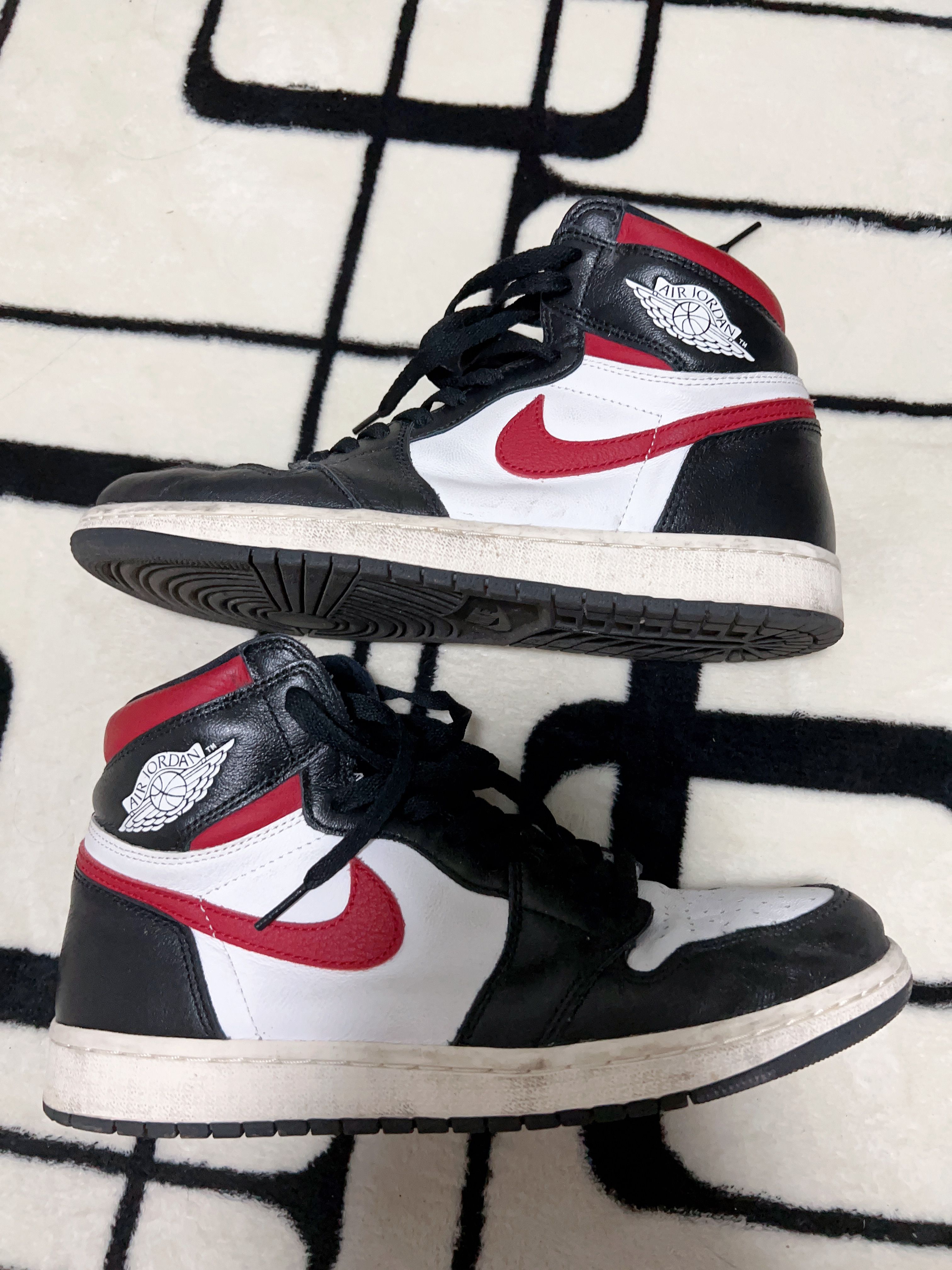Nike Air Jordan 1 Retro High "Black/White/Sail/Gym Red"    