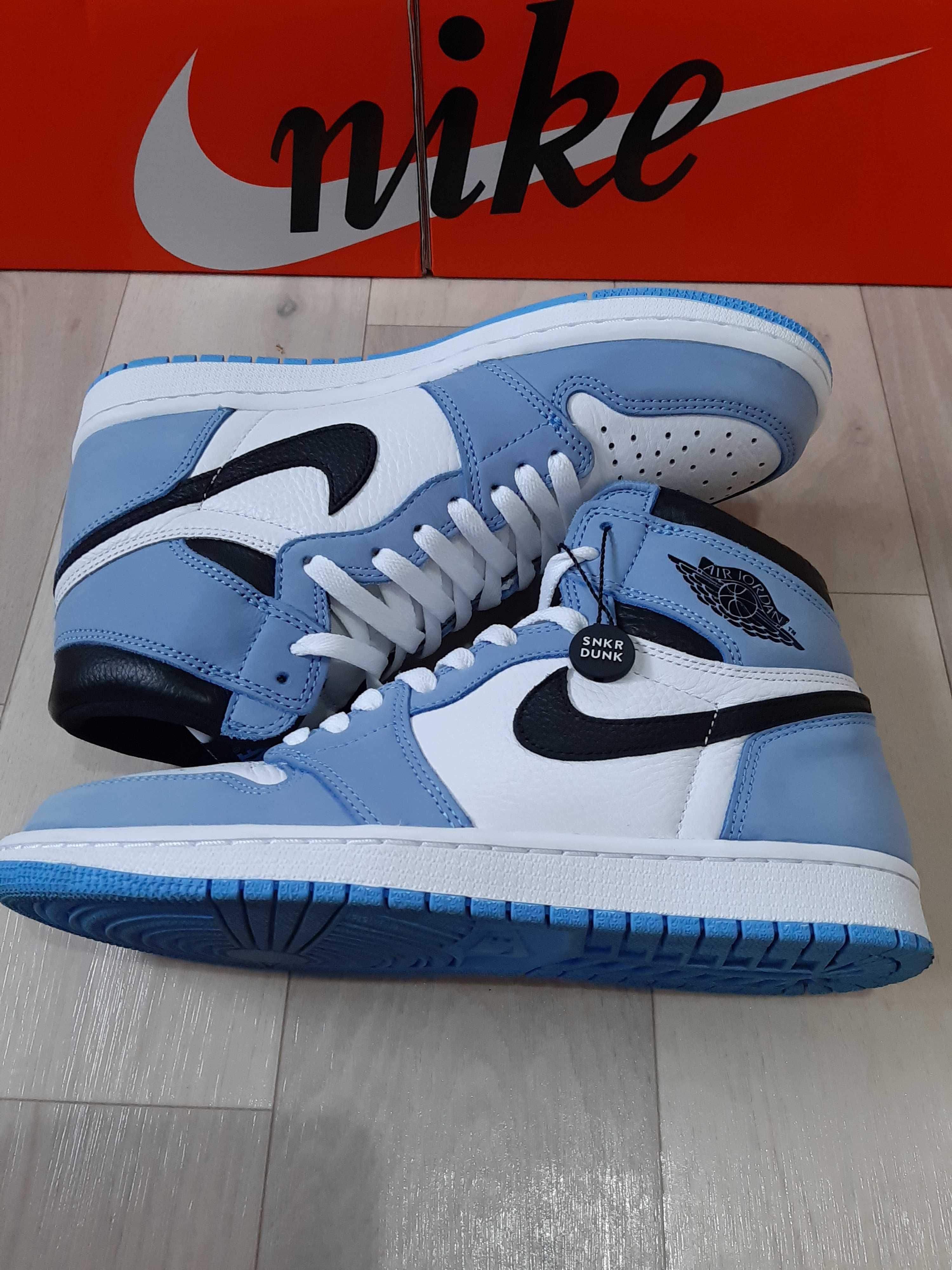 Nike Air Jordan 1 High OG "University Blue"
