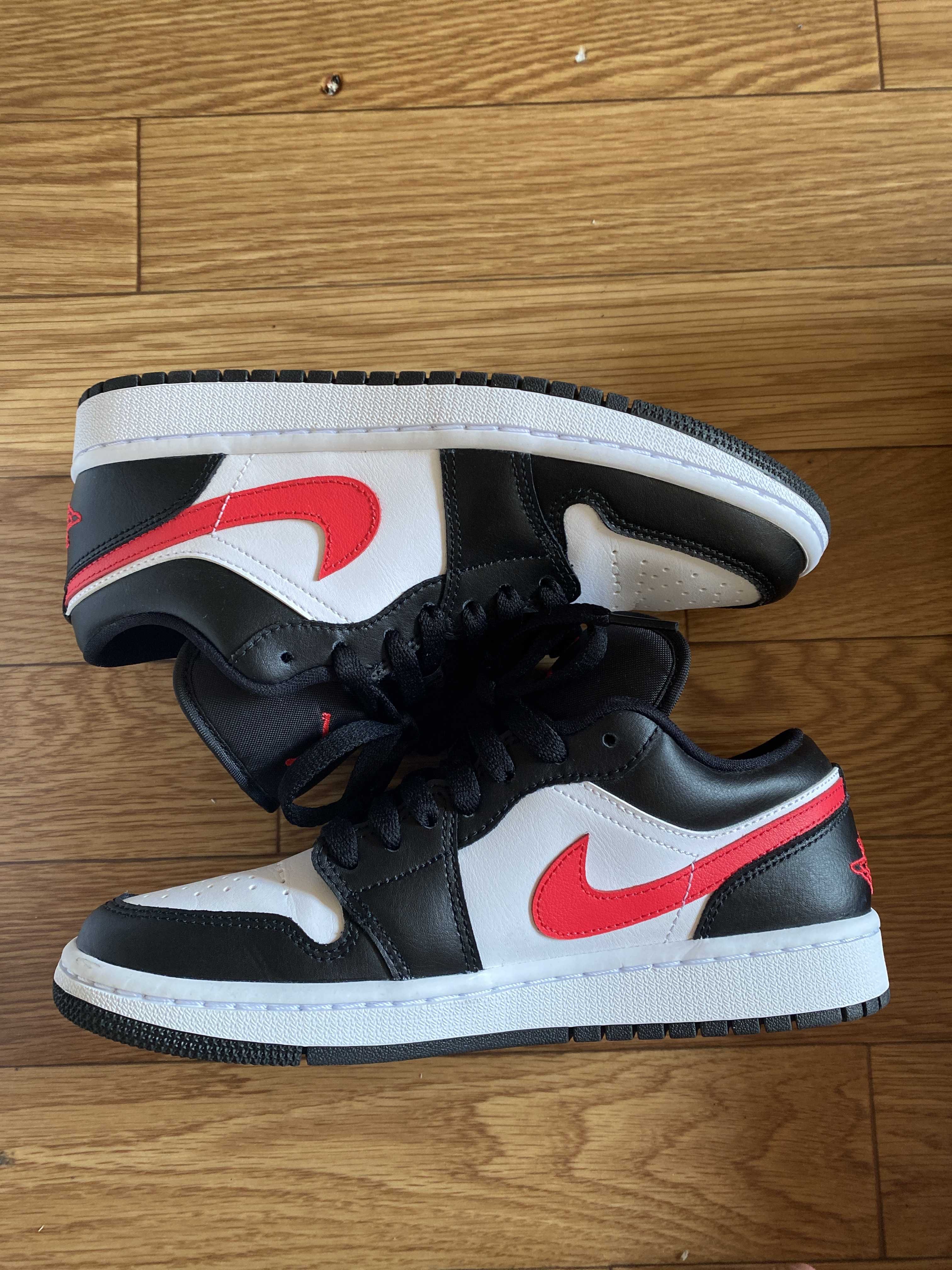 NIKE Women's AIR JORDAN 1 LOW "BLACK/SIREN RED/WHITE"