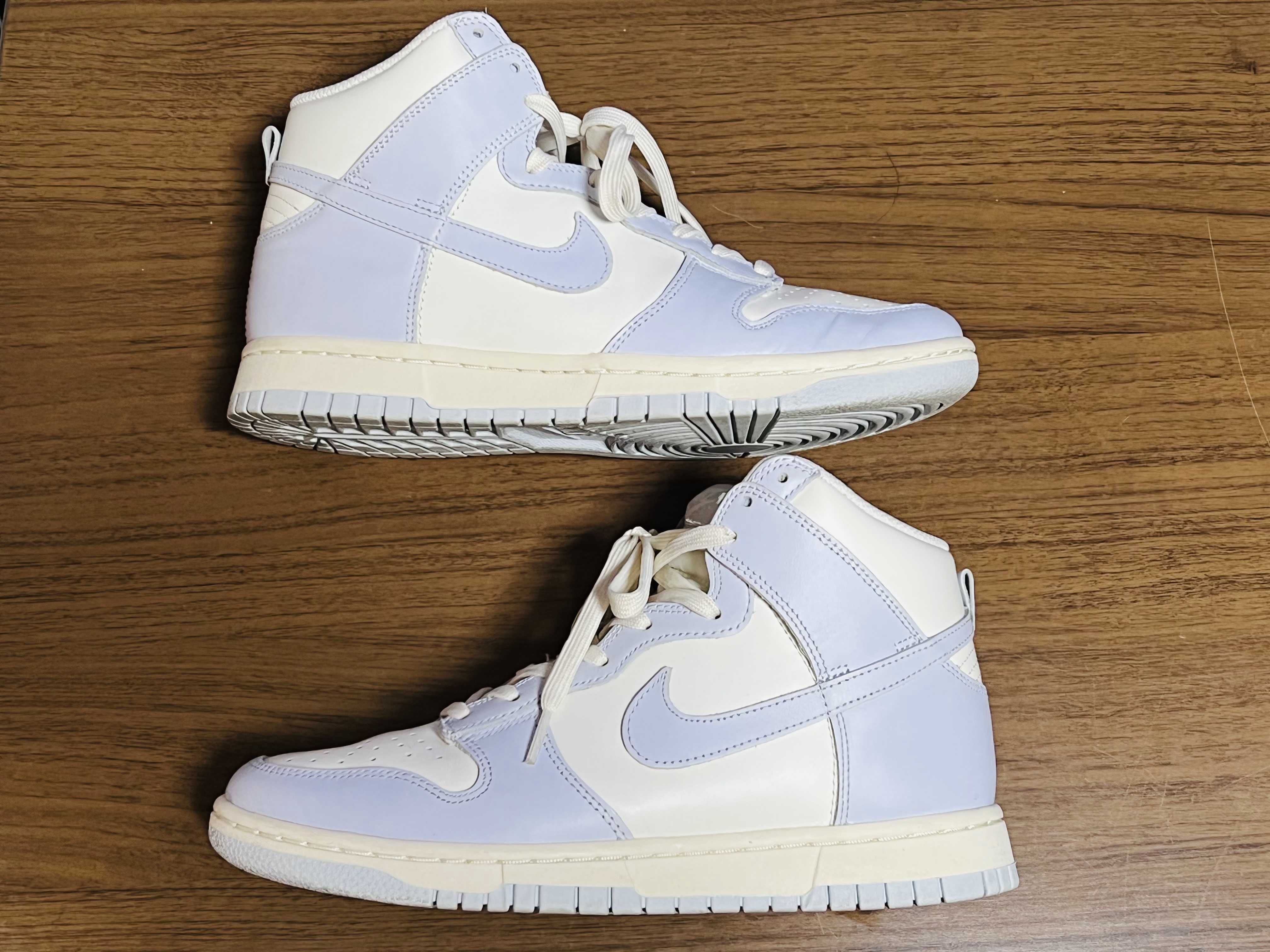 Nike Women's Dunk High "Foot Ball Grey"