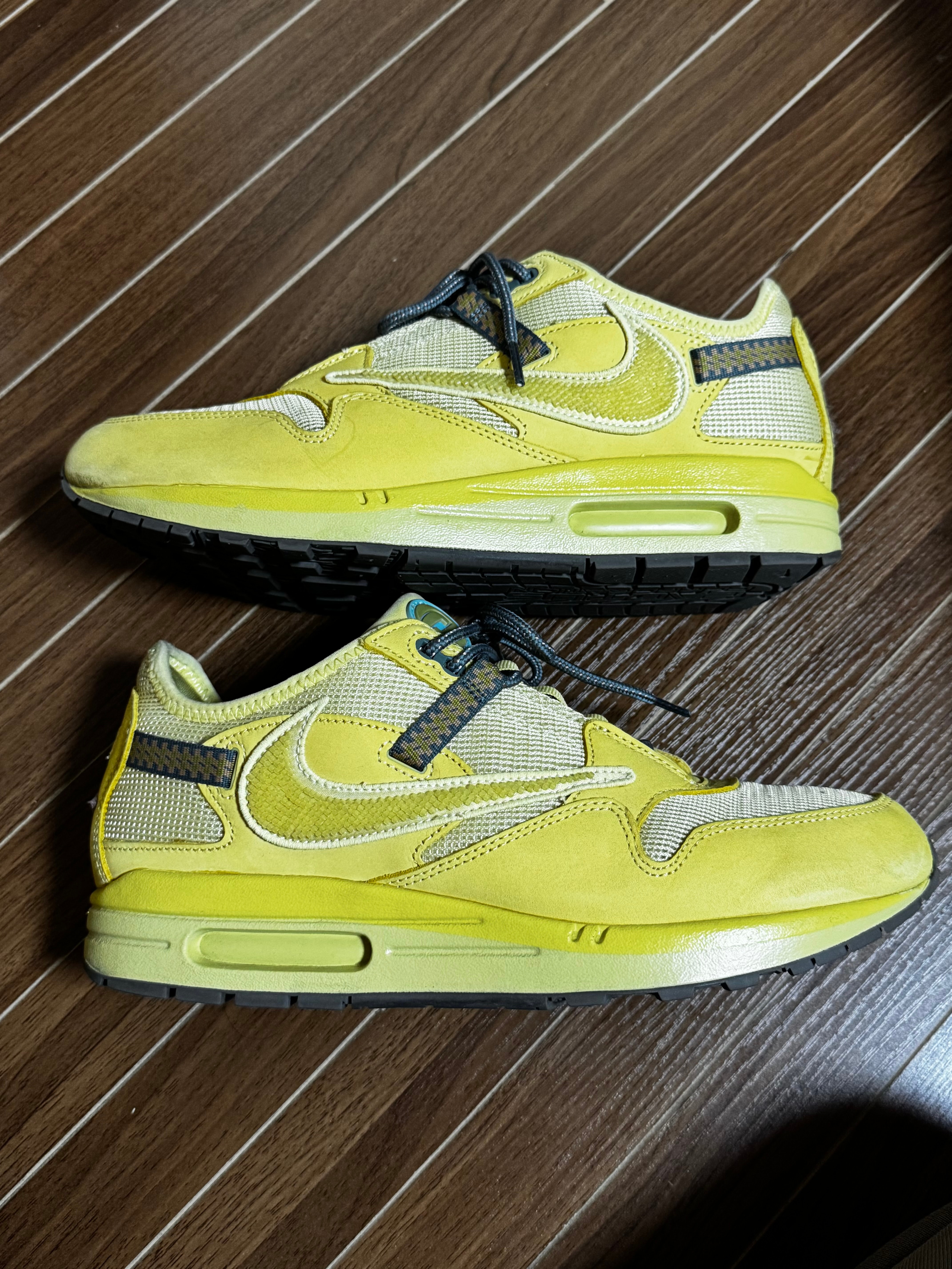 Travis Scott × Nike Air Max 1 "CACT.US Gold"
