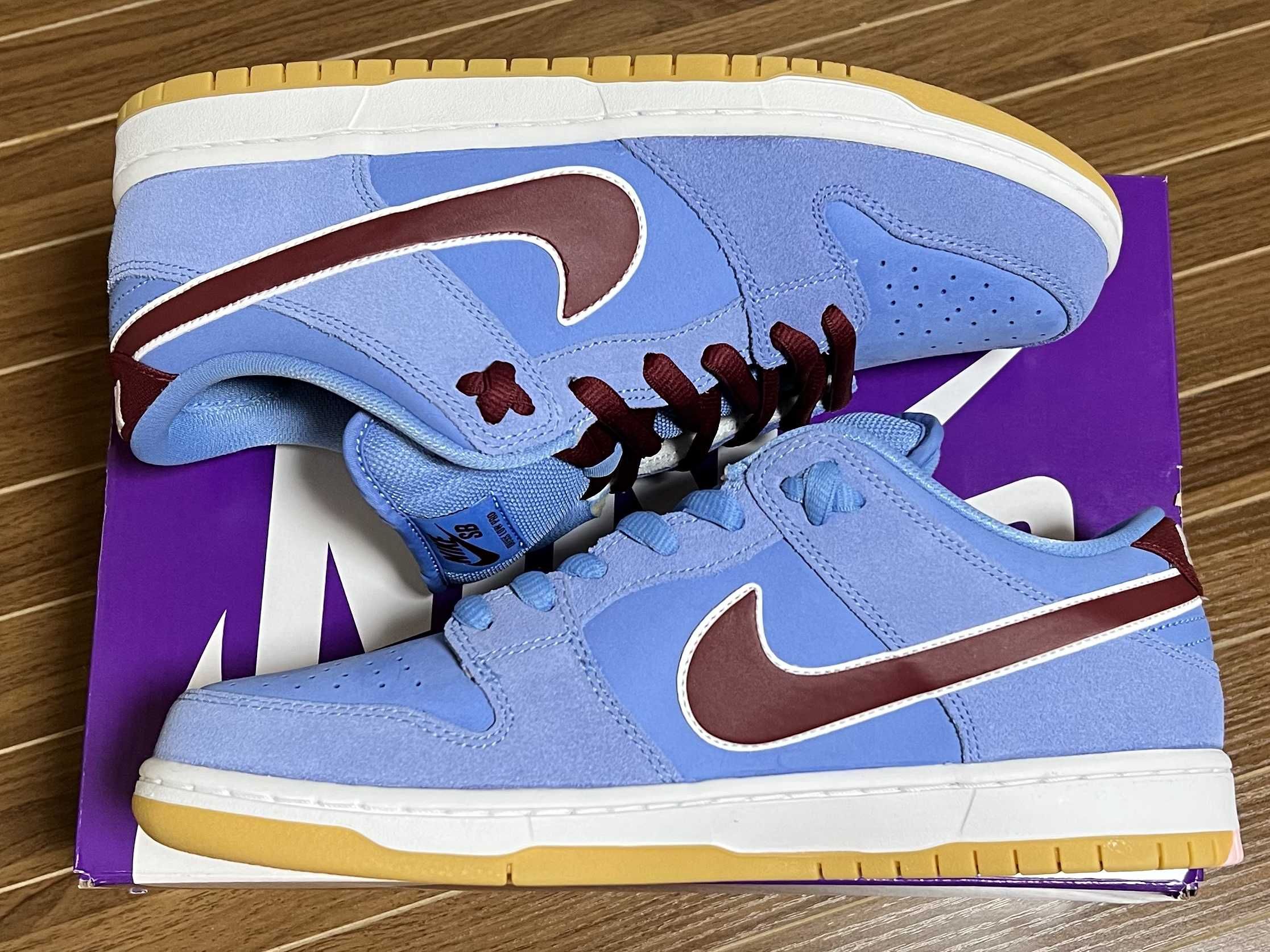 Nike SB Dunk Low Pro "Philadelphia Phillies/Valor Blue and Team Maroon"