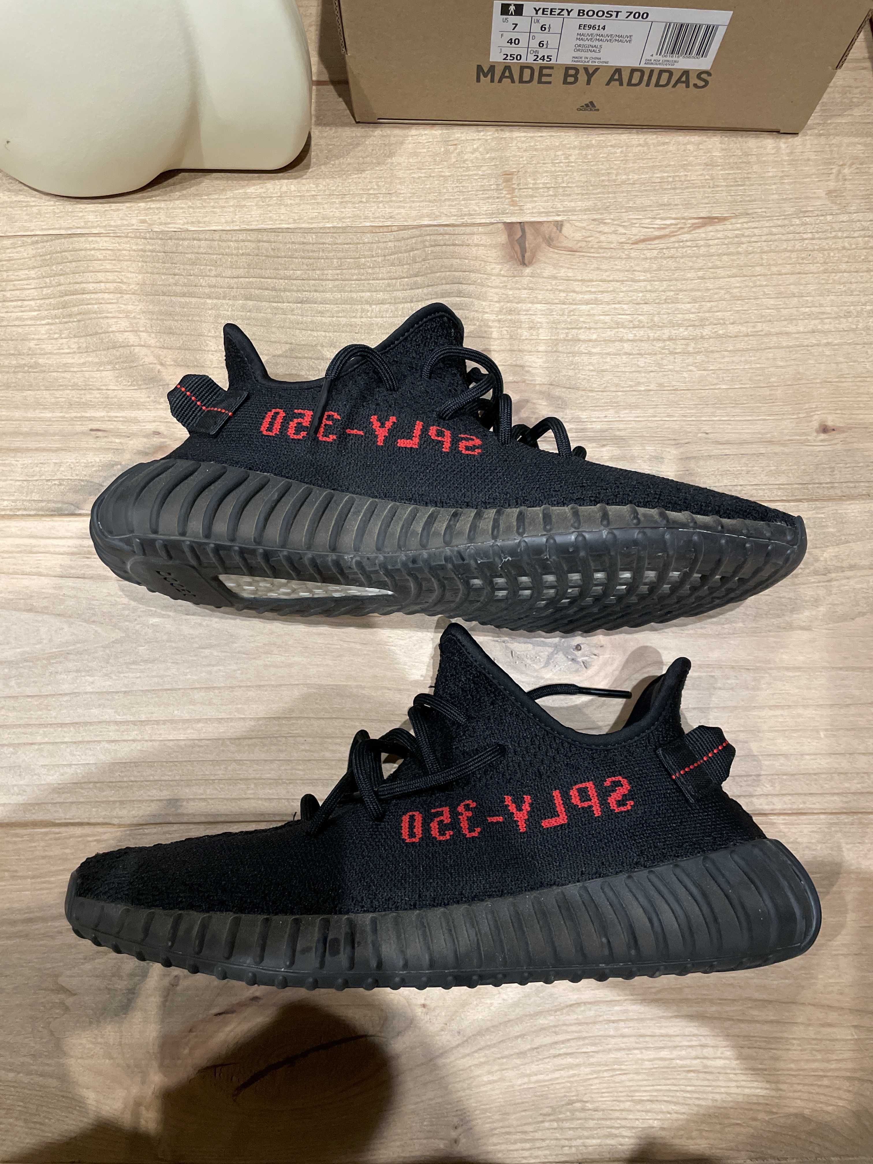 adidas YEEZY Boost 350 V2 "Core Black/Red" (2020)