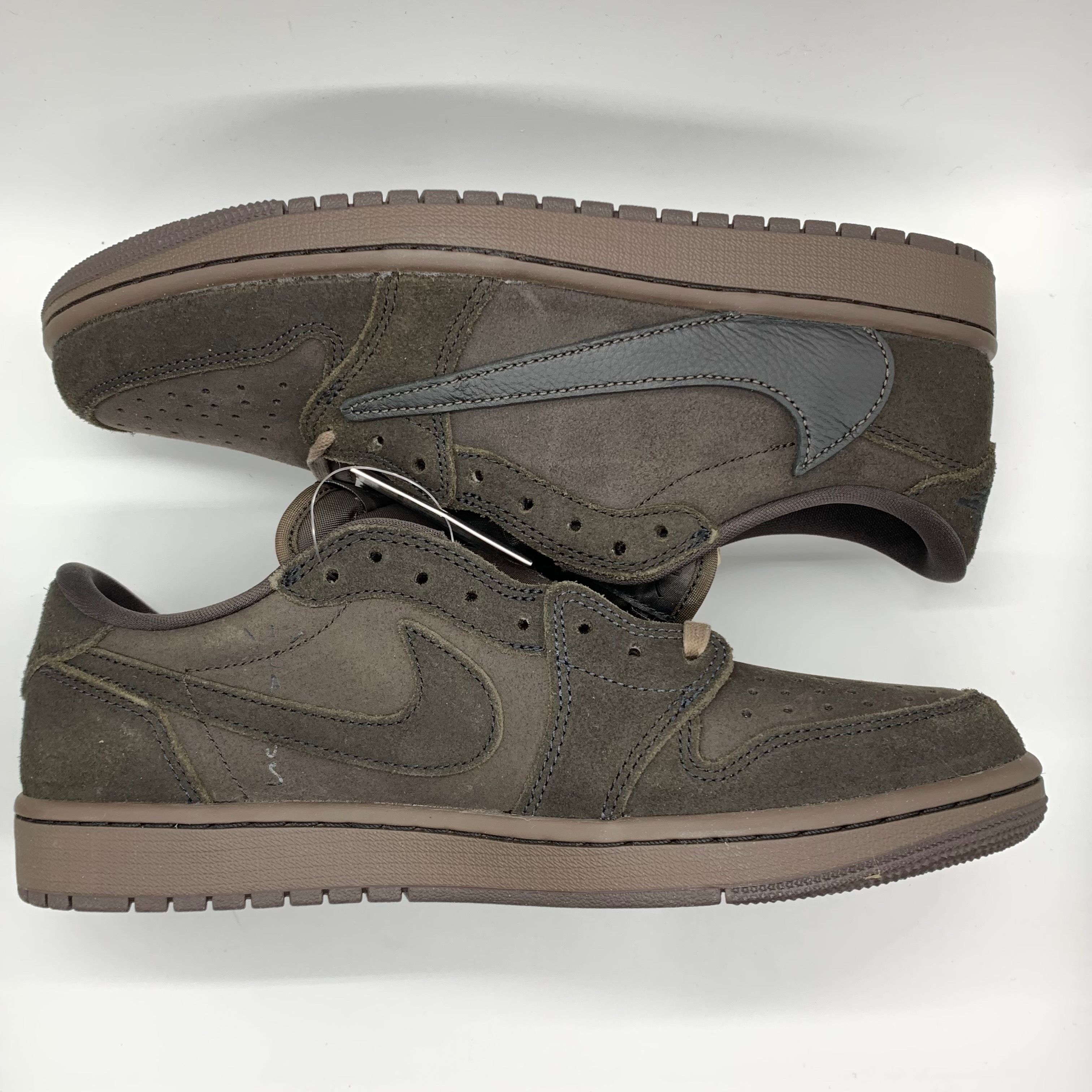 Travis Scott × Nike Air Jordan 1 Low OG SP "Velvet Brown and Dark Mocha"