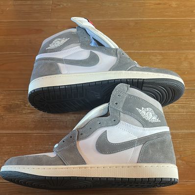 Nike Air Jordan 1 Retro High OG "Black and Smoke Grey"