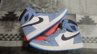 Nike Air Jordan 1 High OG "University Blue"